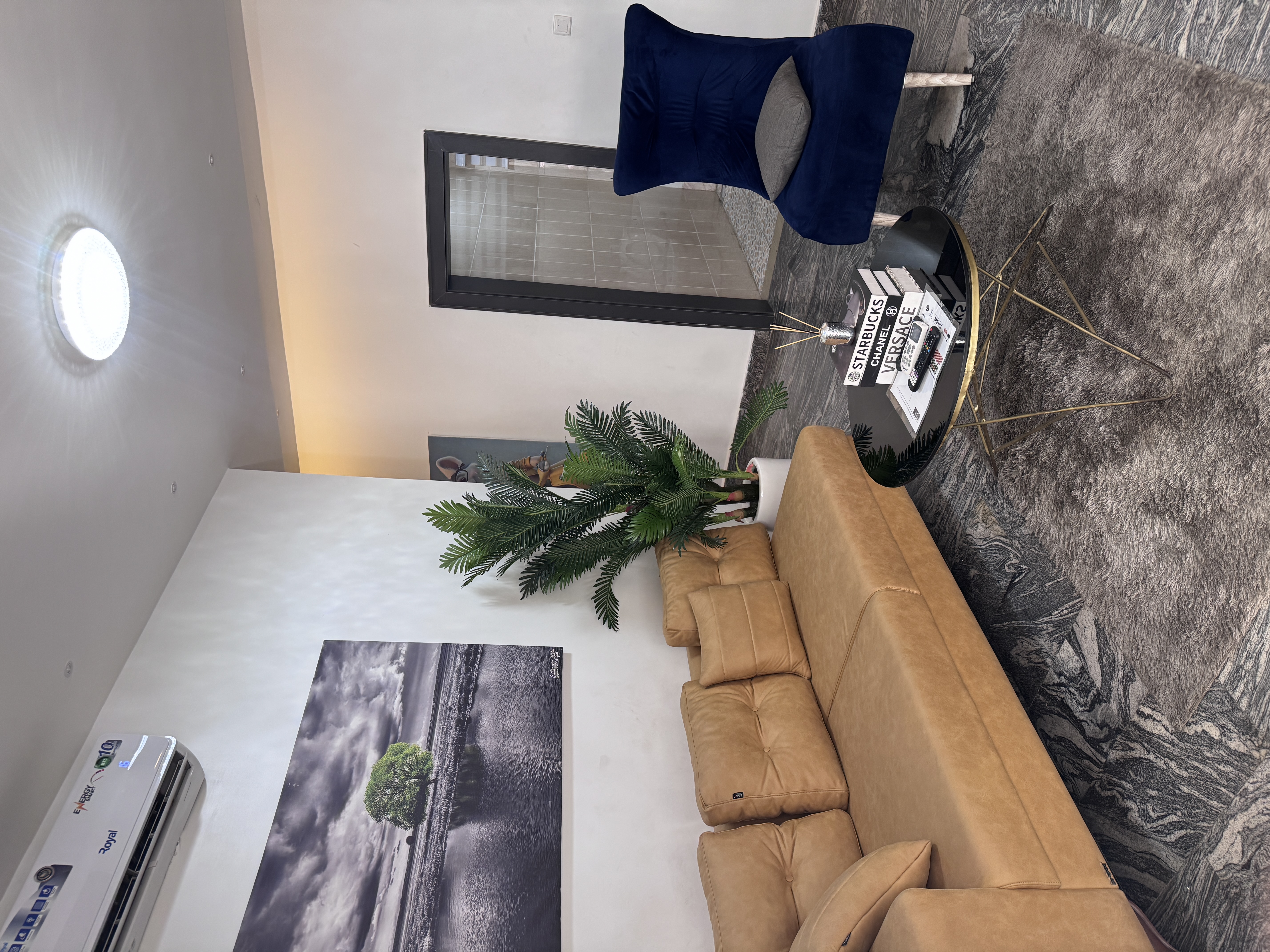 2 Bedroom in Utako With swimming Pool