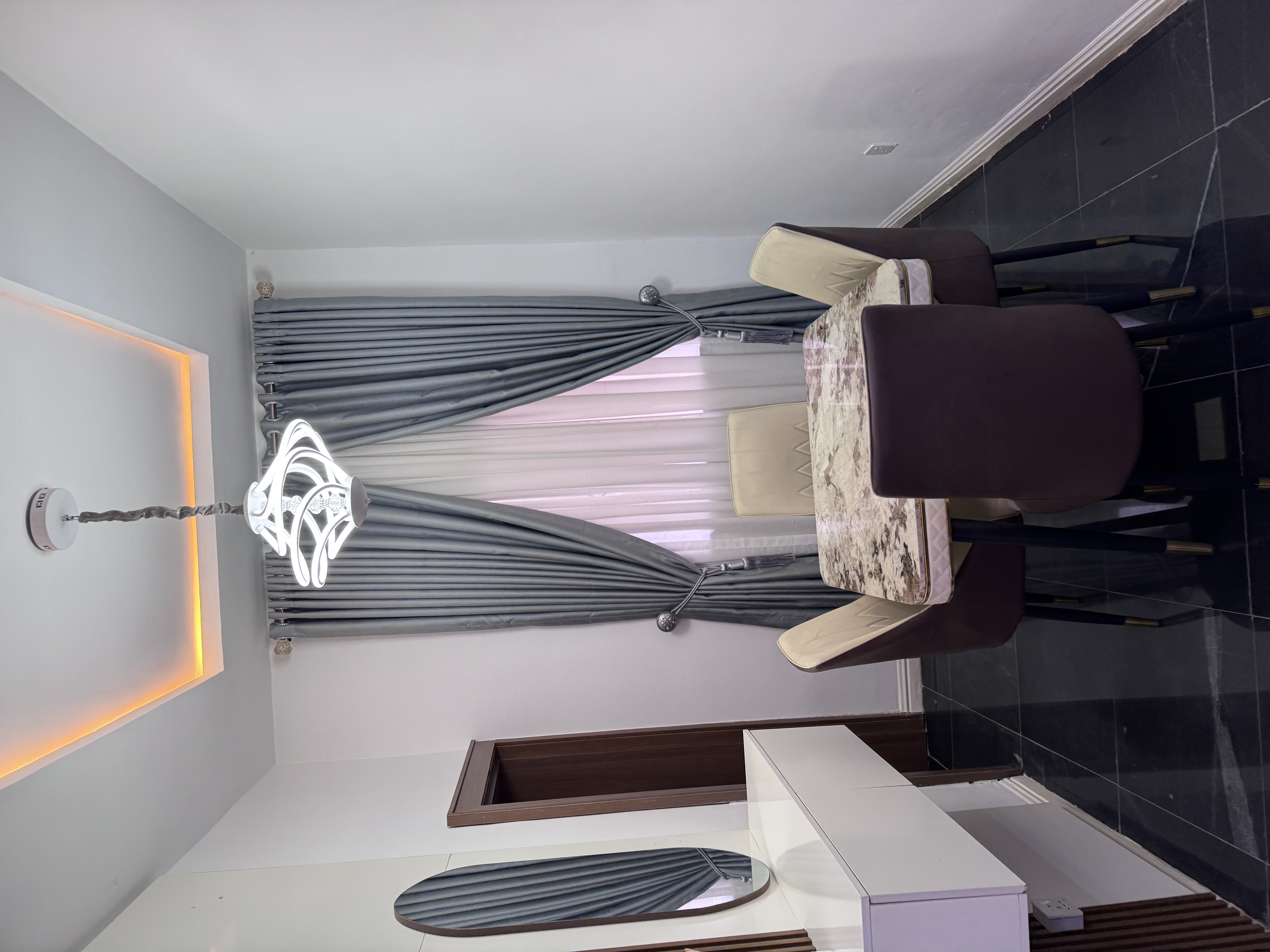 2 Bedroom in Mabushi