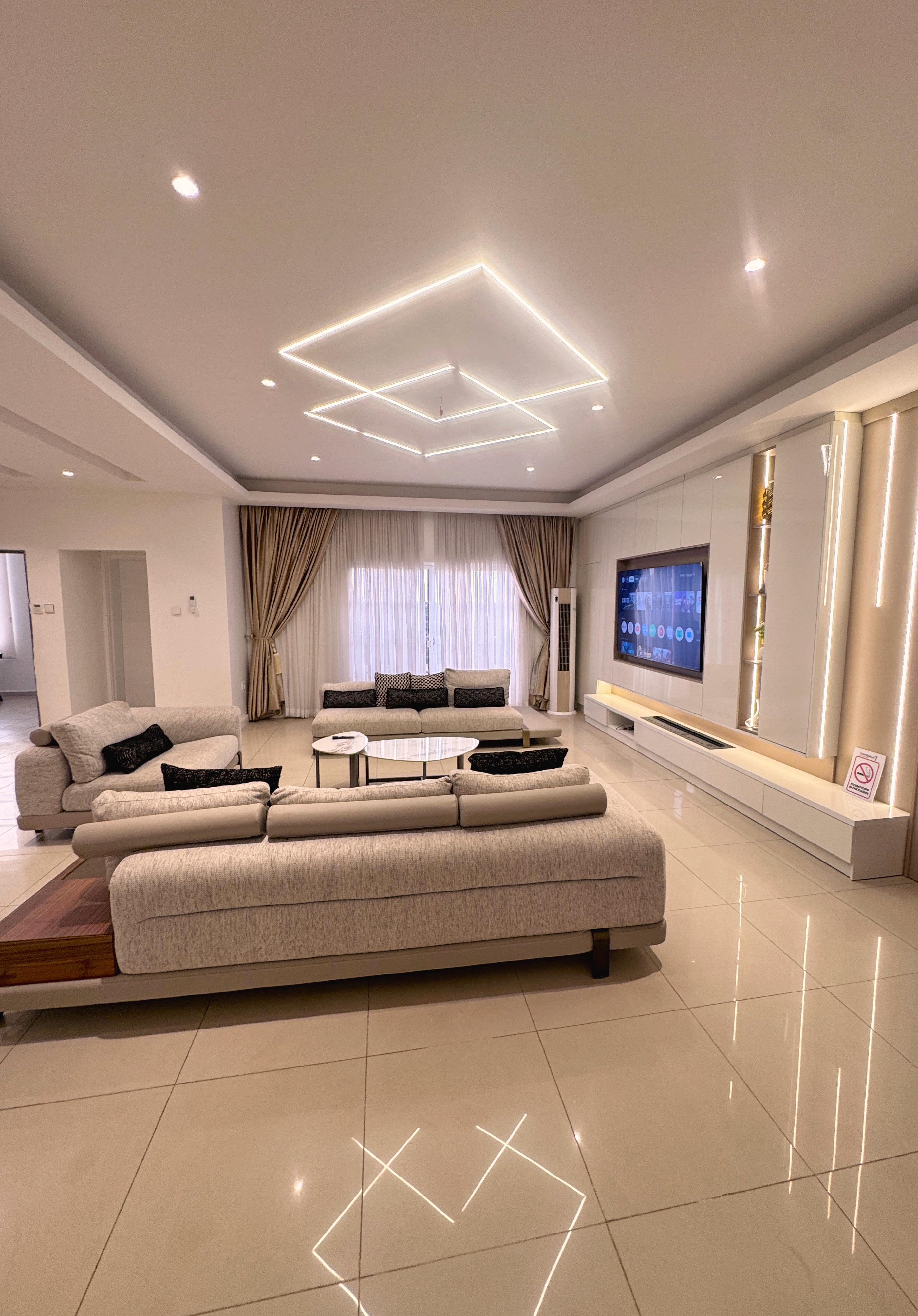 2 Bedroom with a Swimming Pool, 24/7 A.C In Mabushi