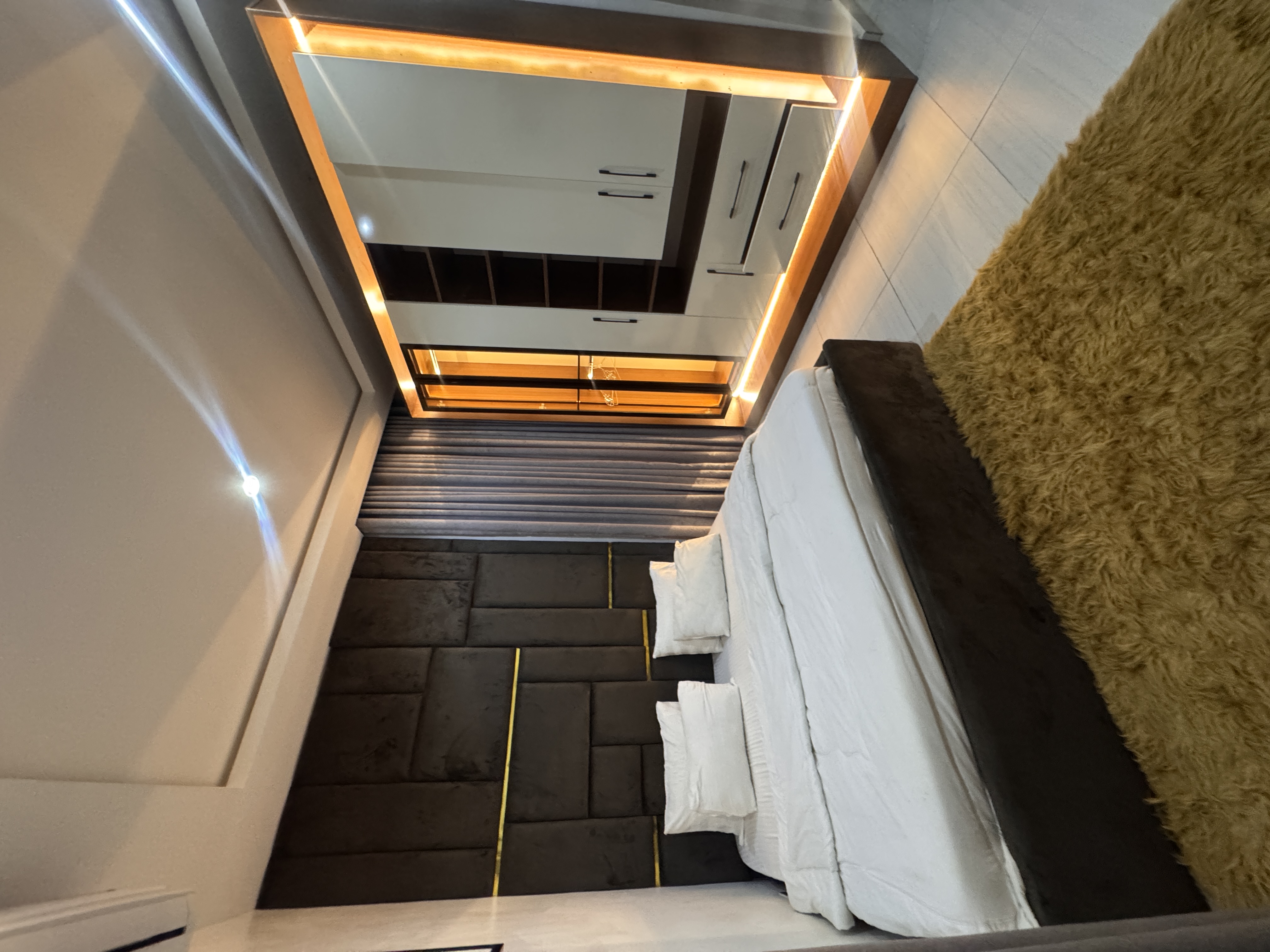 1 Bedroom In Jahi by Katampe road with 24/7 A.C in Bedroom