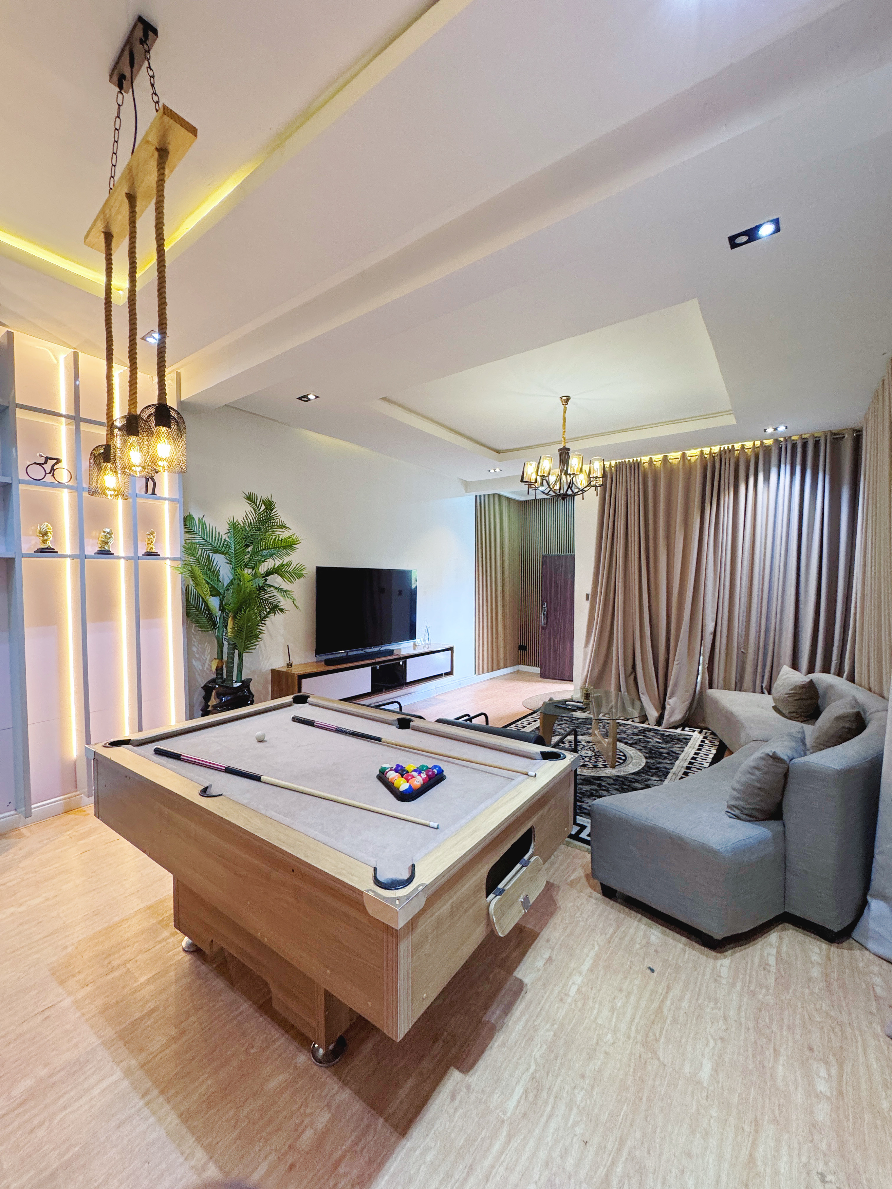 3 Bedroom in Wuye with Snooker and PS5