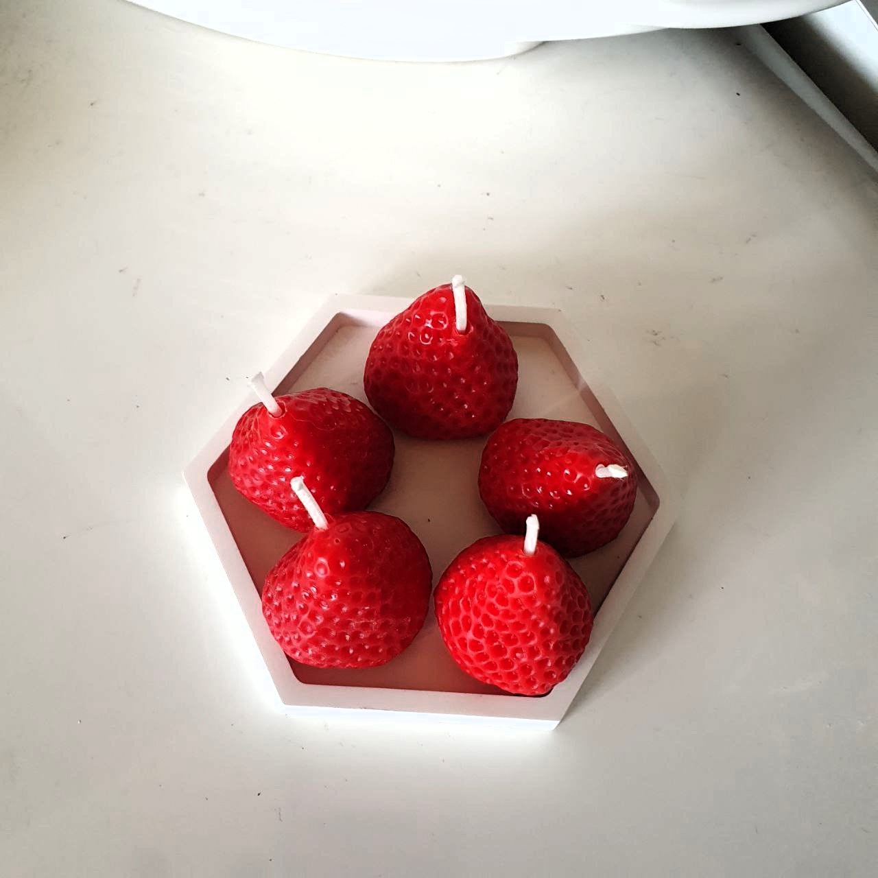 5 x Erdbeer-Kerzen
