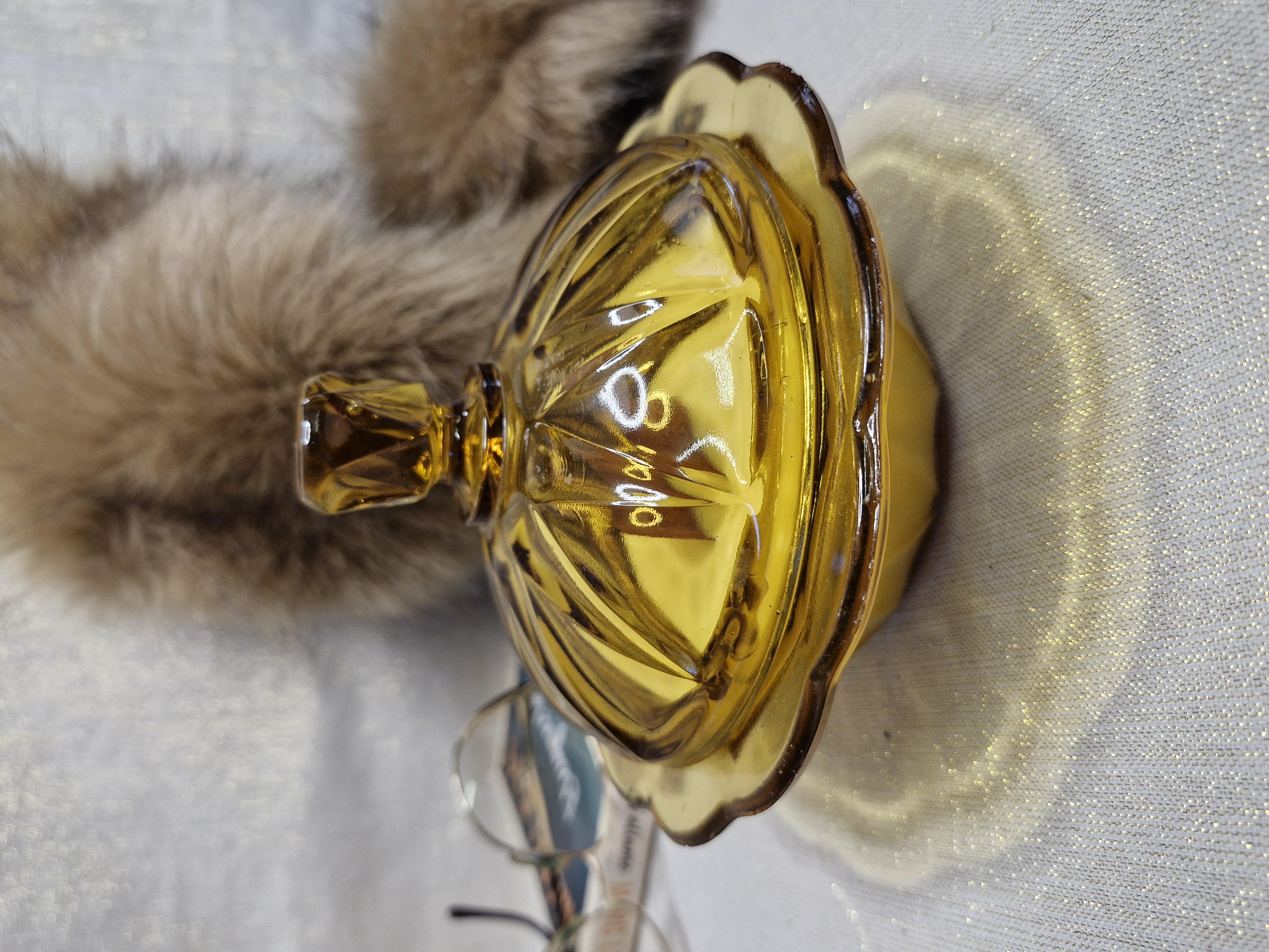 Bonbonnière en verre jaune mèche bois vague