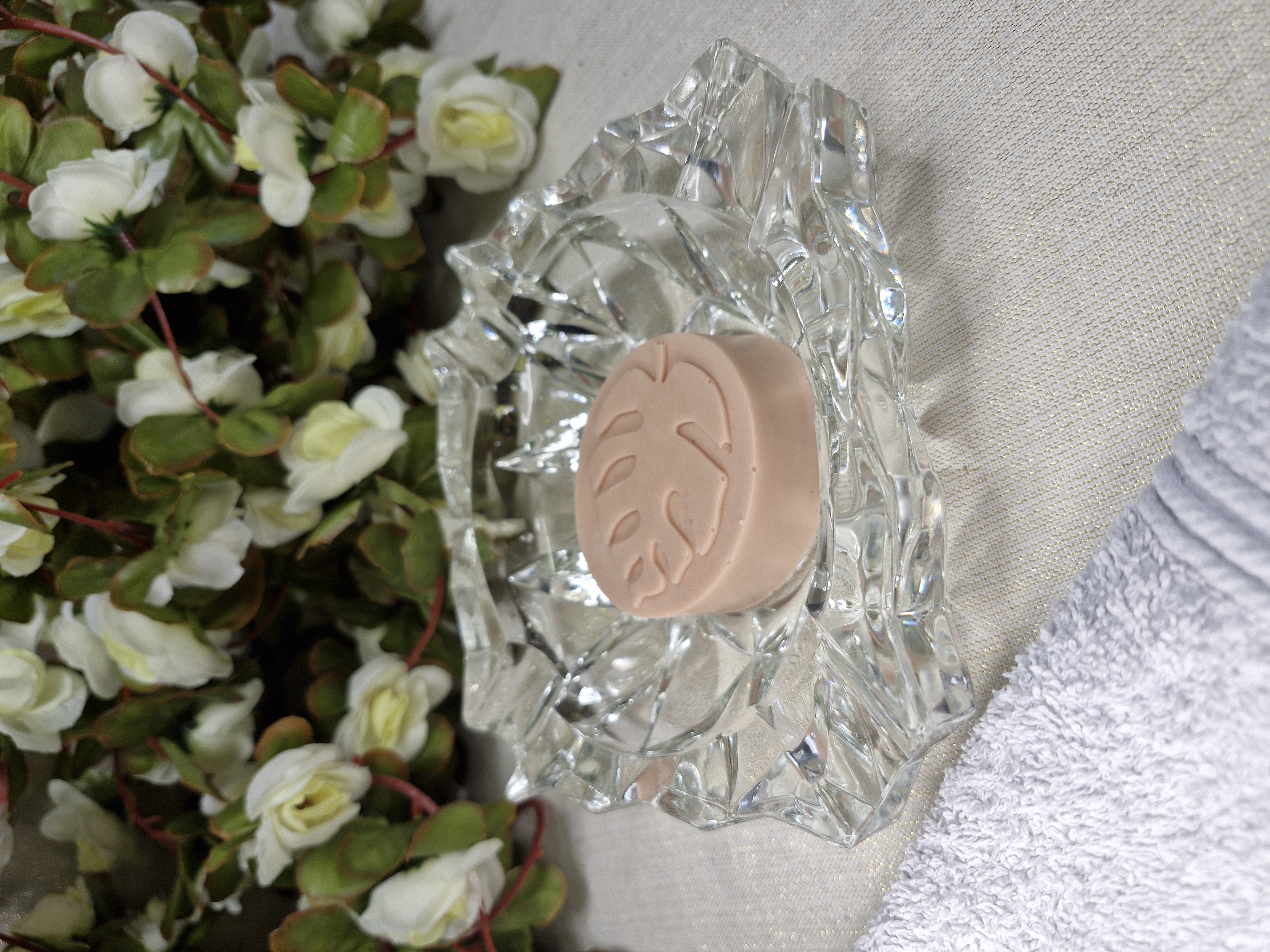 Cendrier ancien en cristal, et son savon