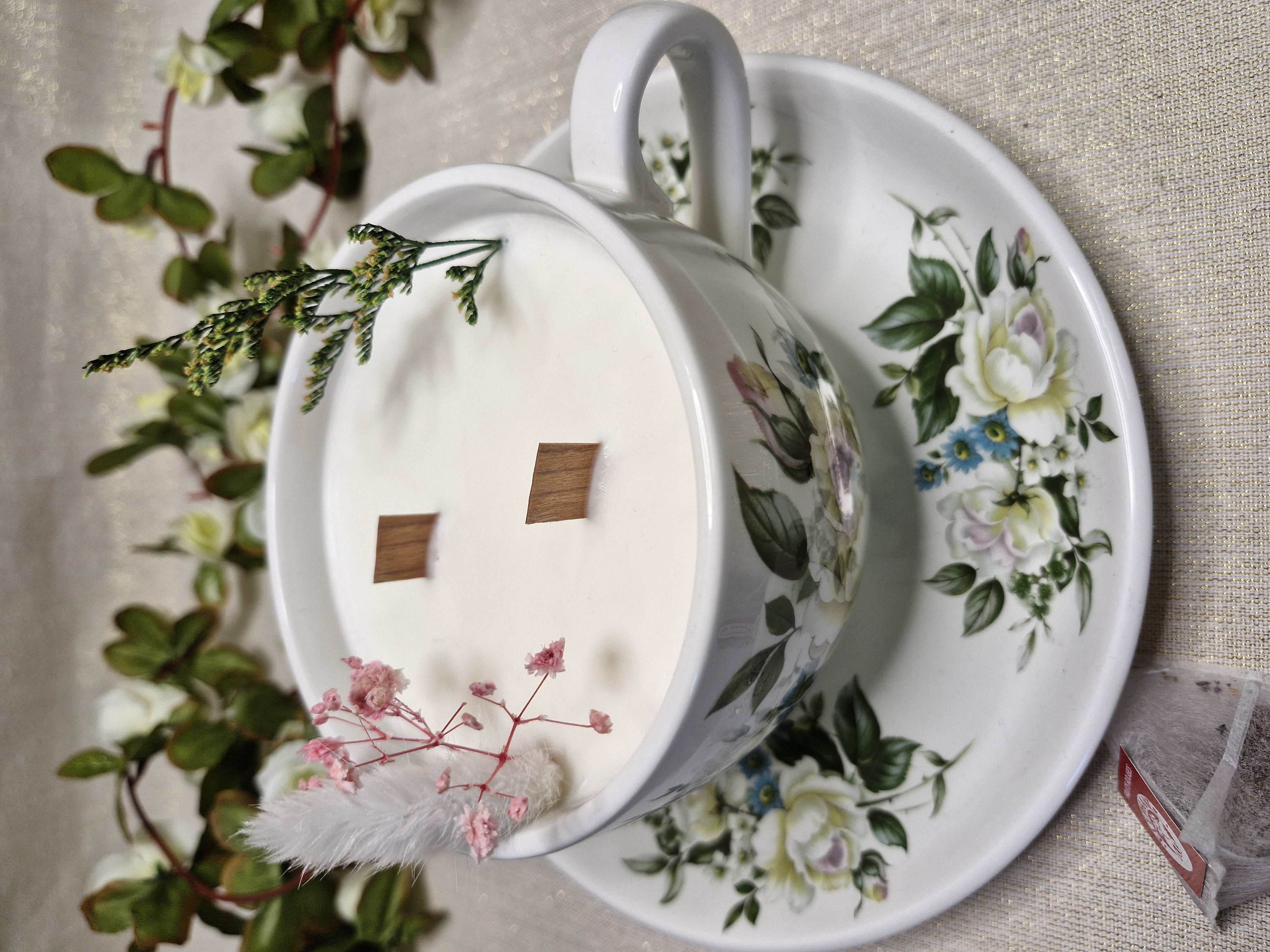 Petit Déjeuner en faïcence anglaise fabriqué par Portmeirion Pottery motif floral