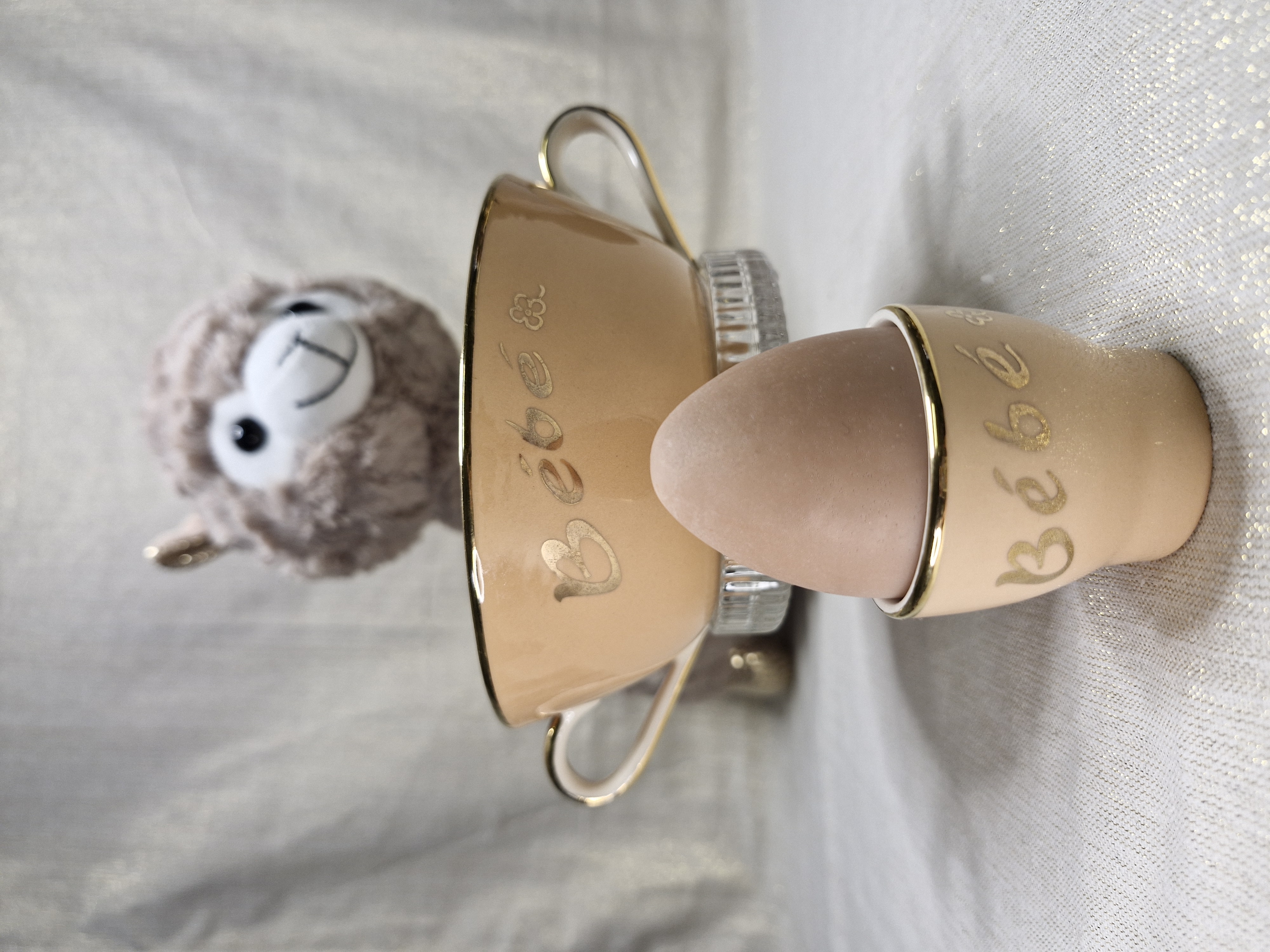 Ensemble bébé coquetier et bol Villeroy & Boch et son savon en forme d'oeuf