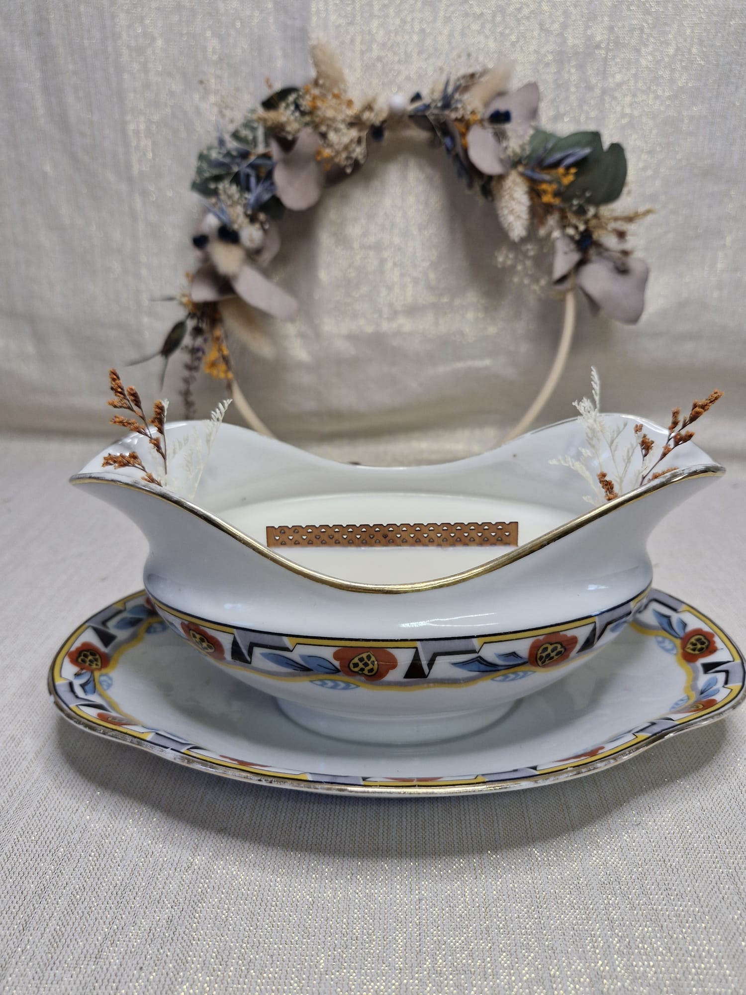 Saucière ancienne en porcelaine de Limoge