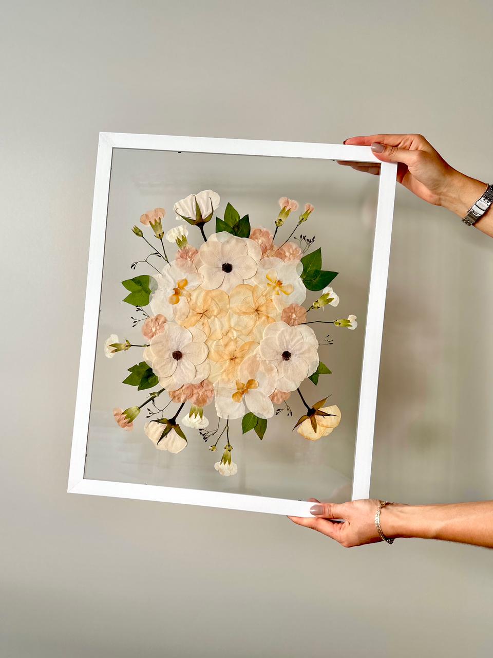 Eternização em moldura flutuante 40x50cm