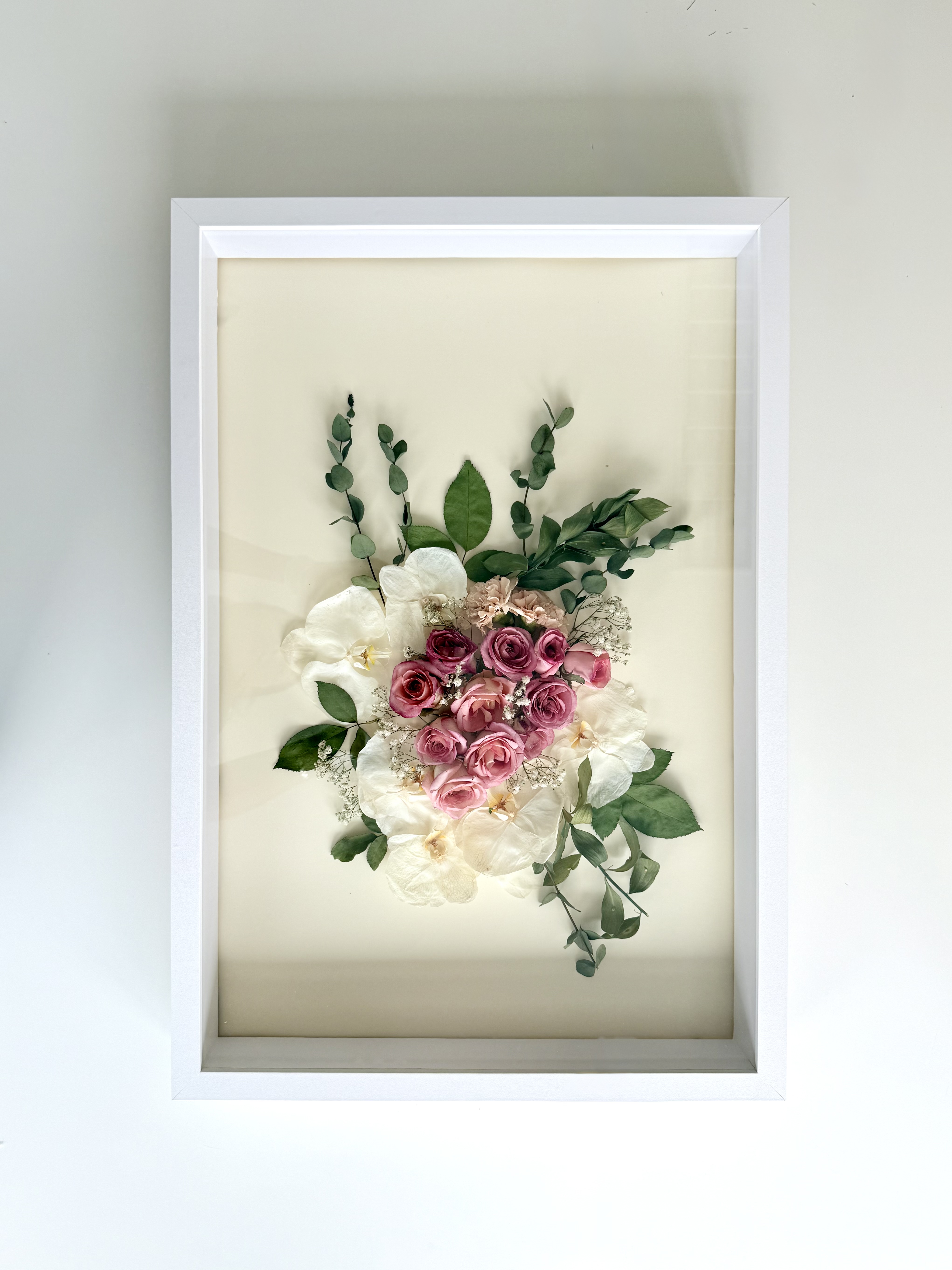 Eternização de buquê em quadro caixa 40x60x7cm