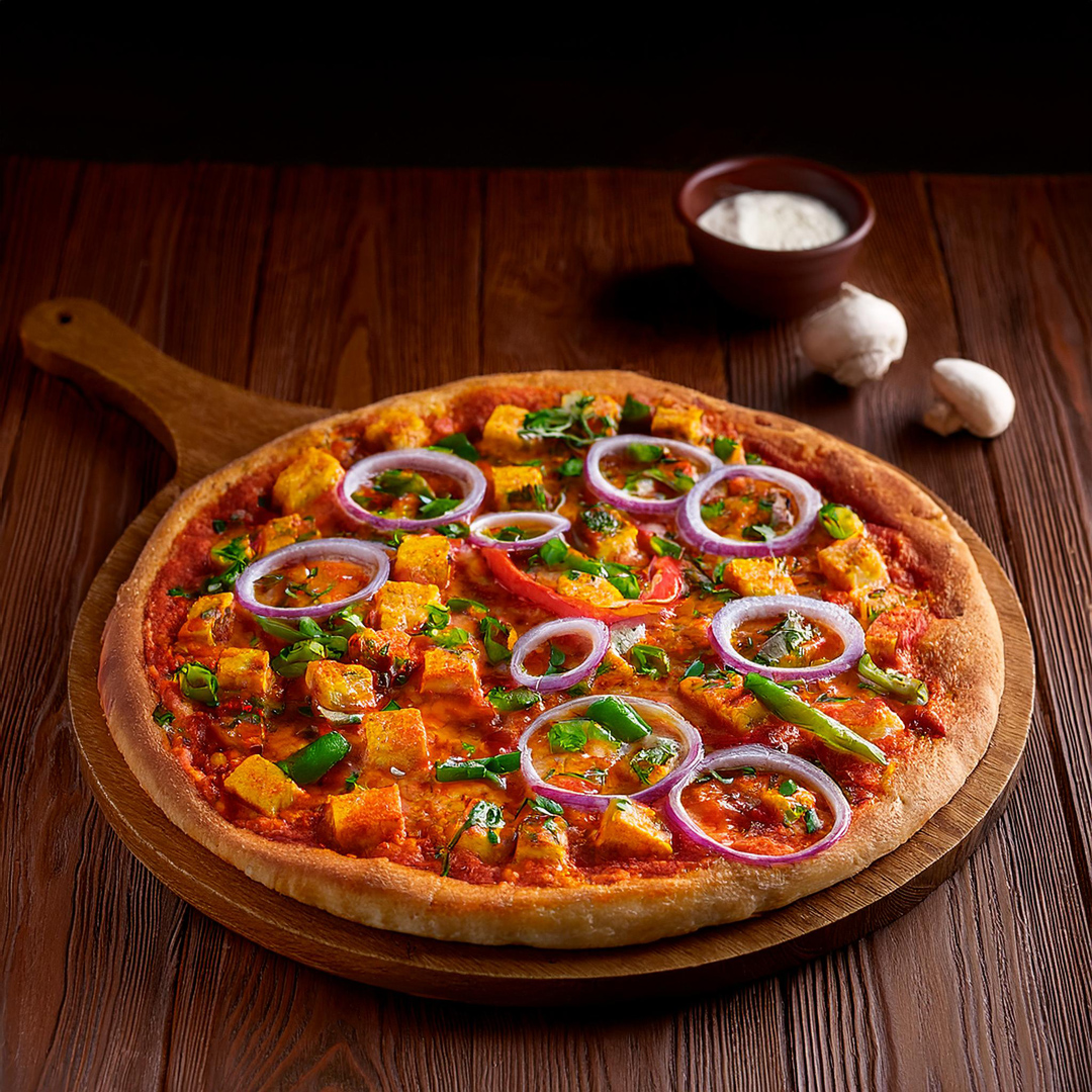 Schezwan Paneer Pizza