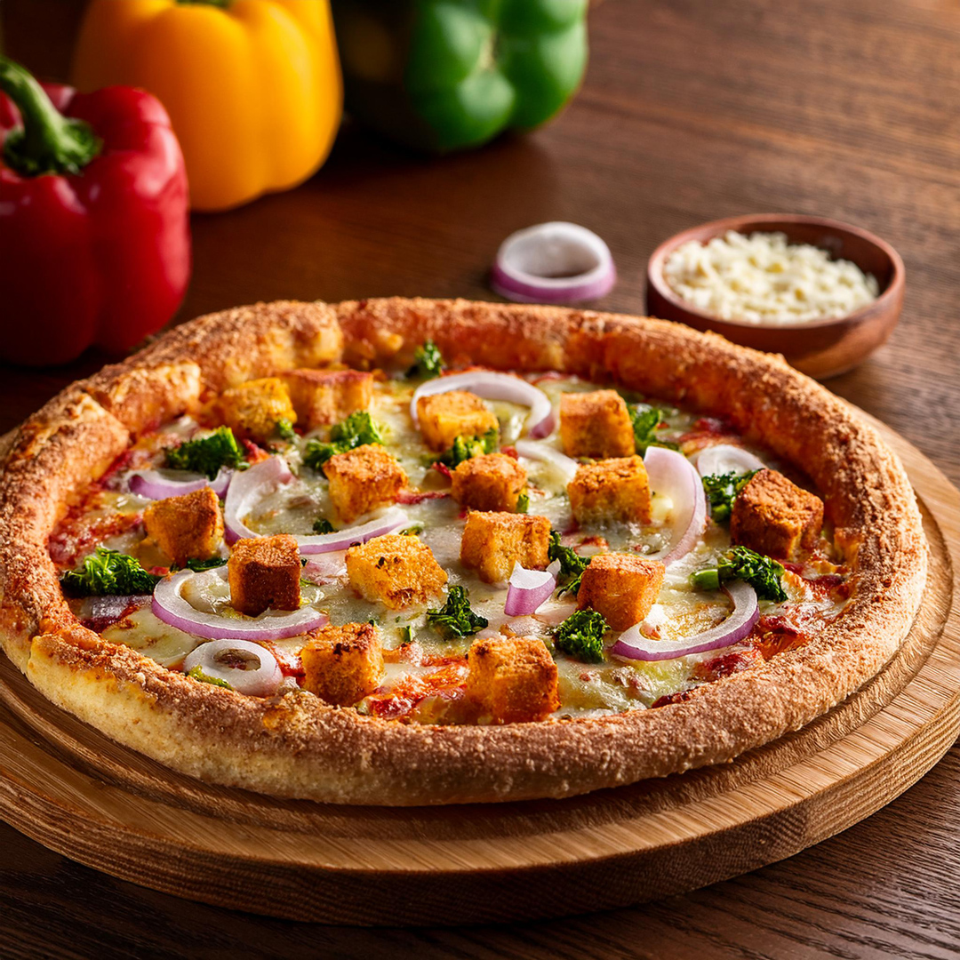 Paneer 65 Pizza