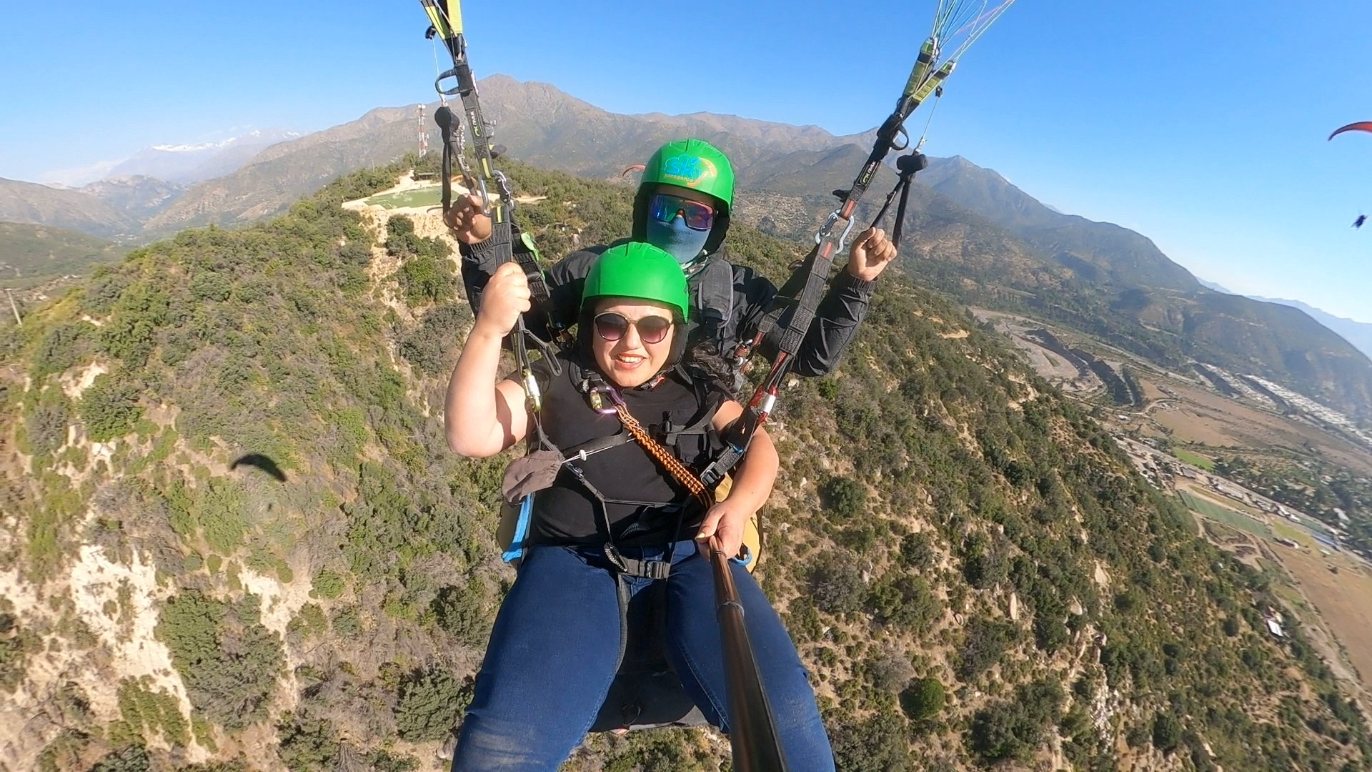 Vuelo con Grabación Normal CL$70.000 RESERVA CON: