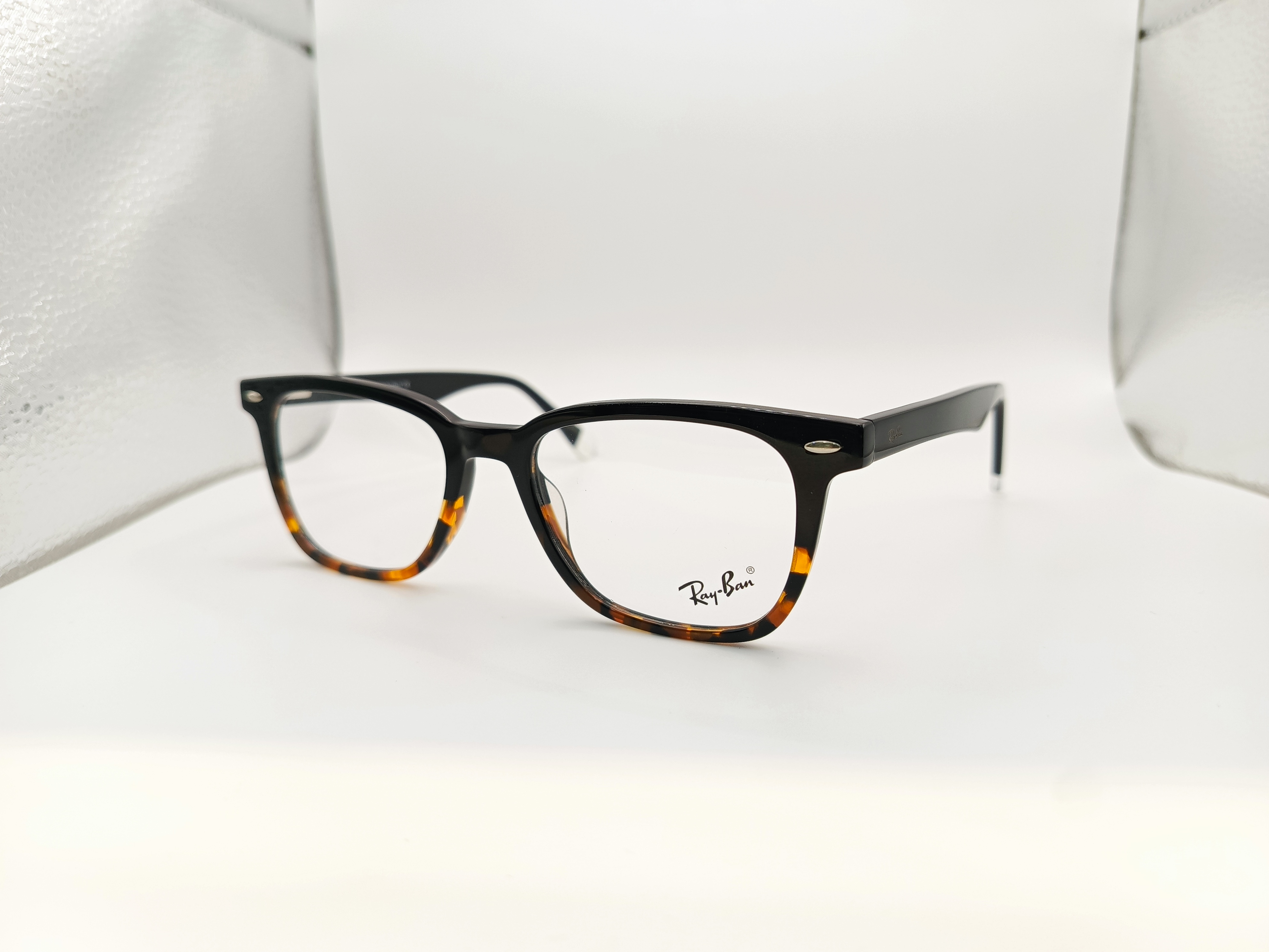 Black and Tortoiseshell Glasses RAYBAN  SOH 018