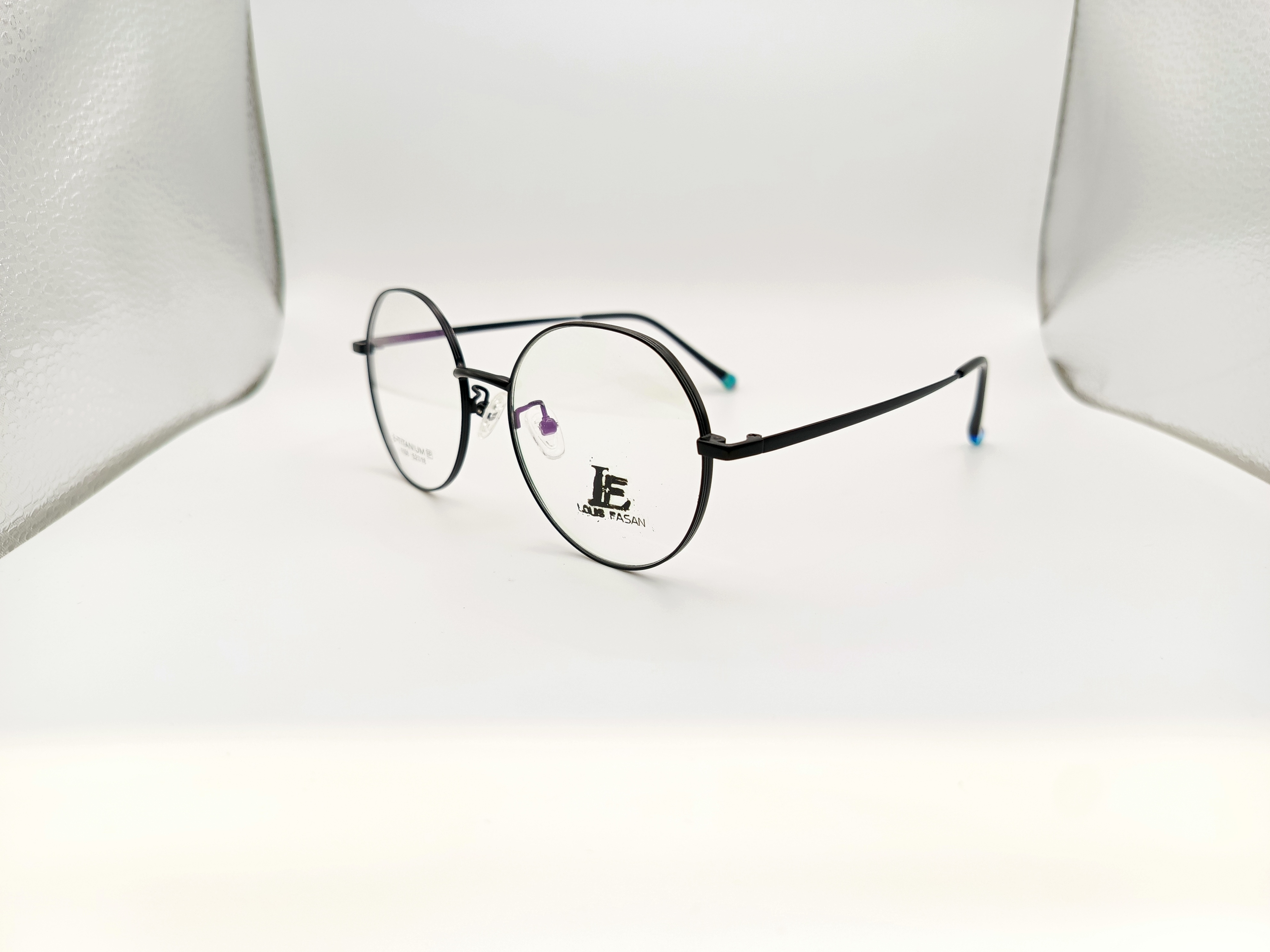BLACK Round Eyeglasses SOH 30