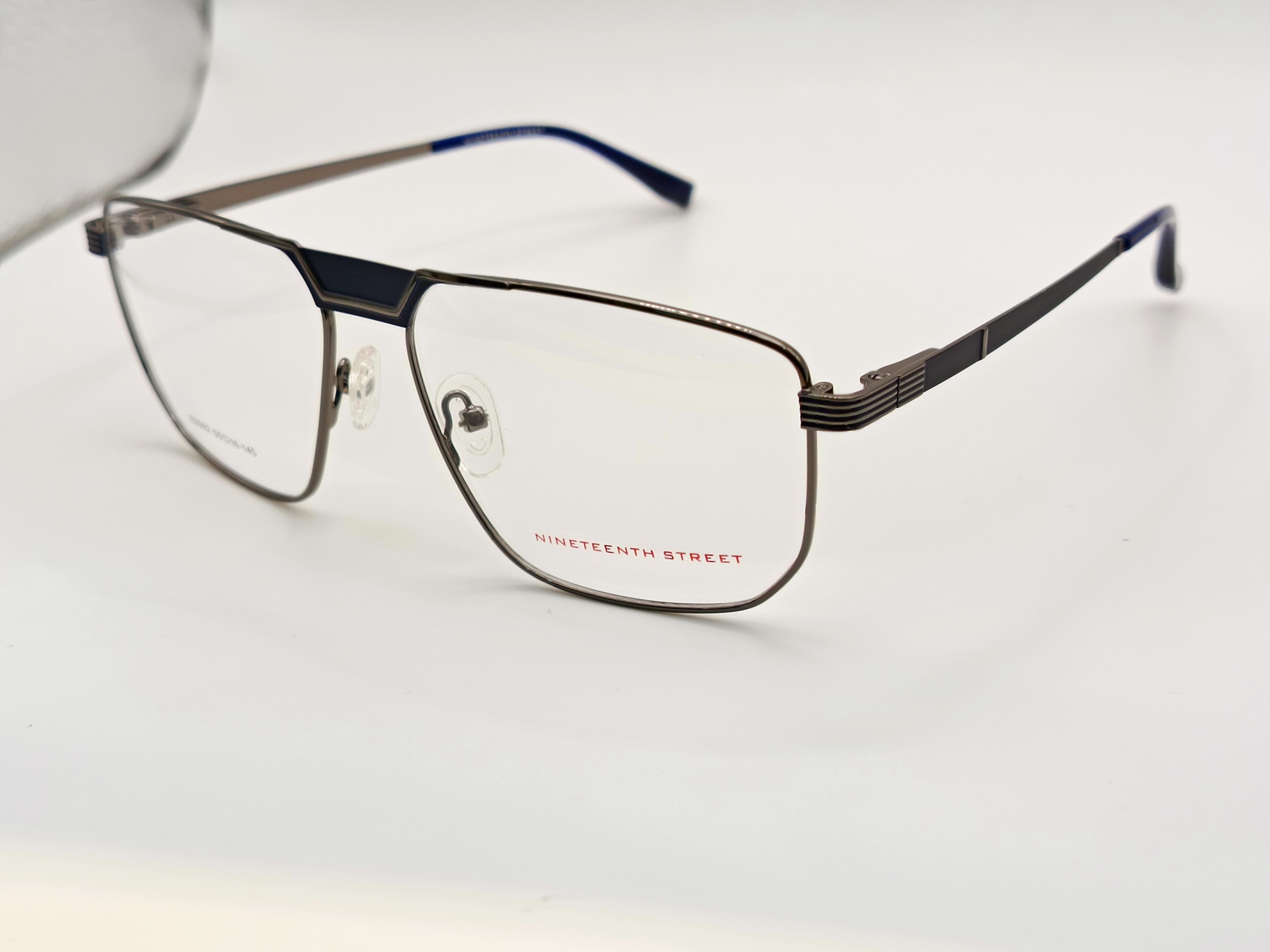 DESIGHNER Eyeglasses  SOH 043