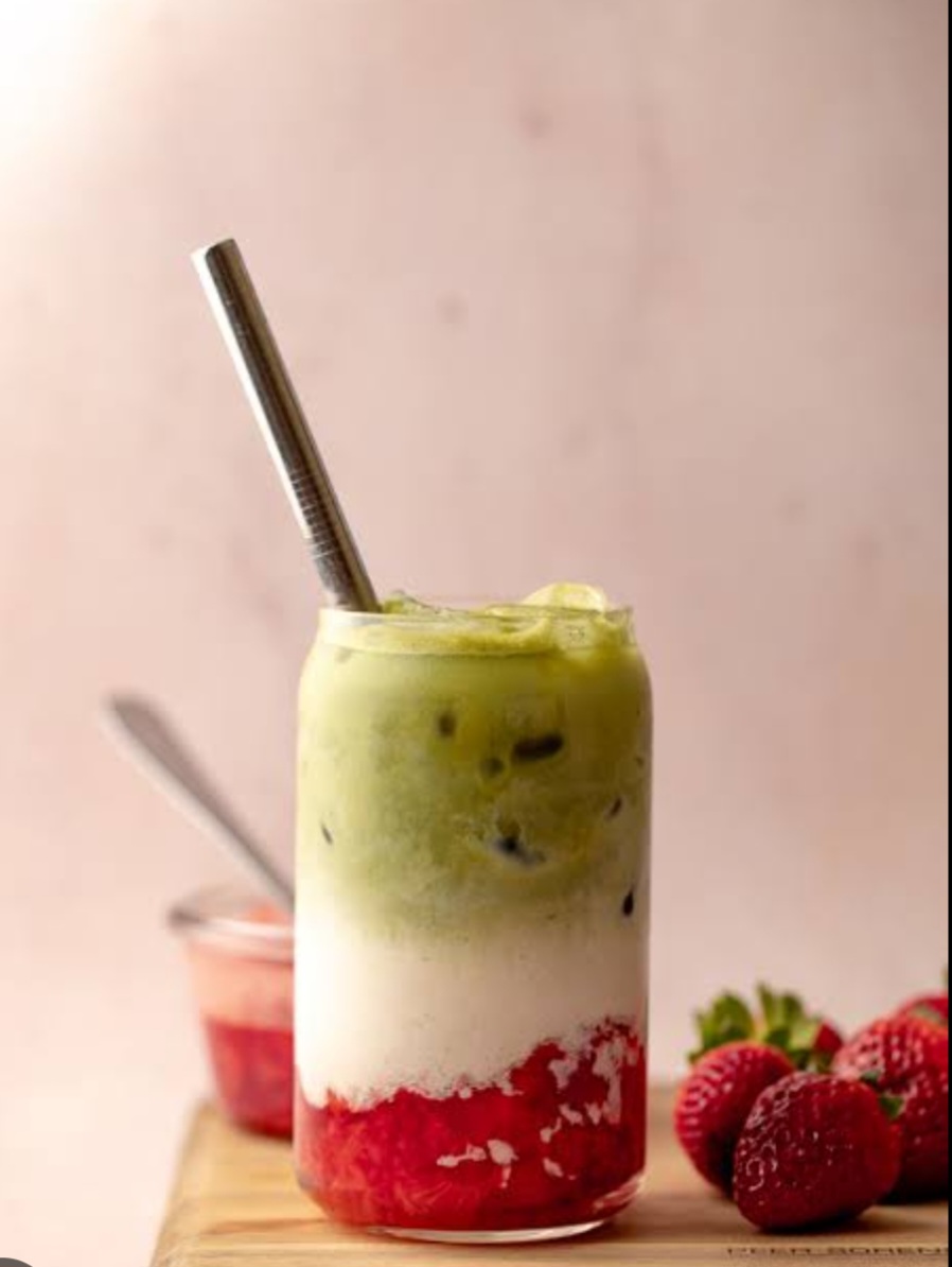 Strawberry Ice Matcha 