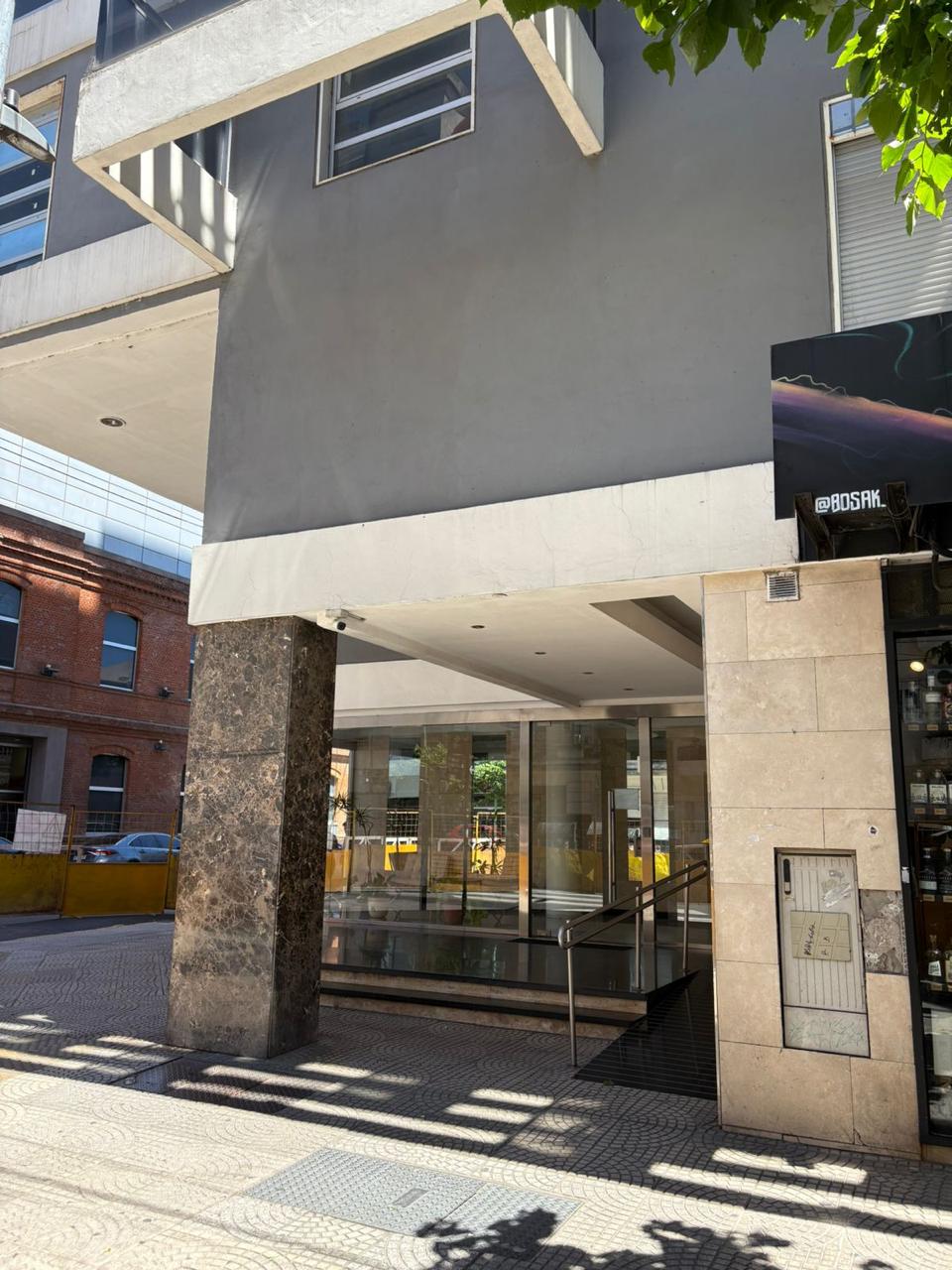 Av. Martín García al 600