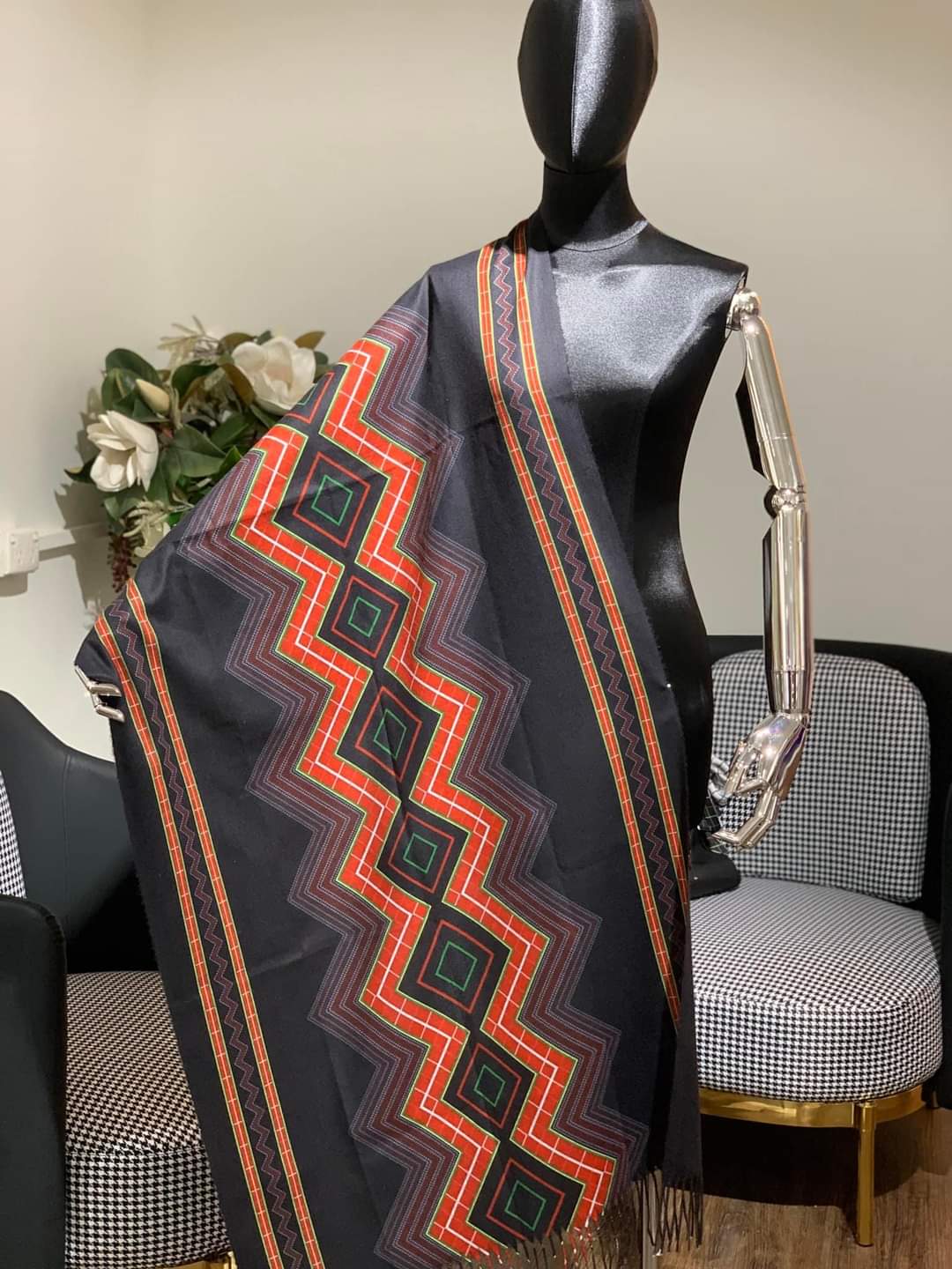 Geometric Patterned Black Scarf