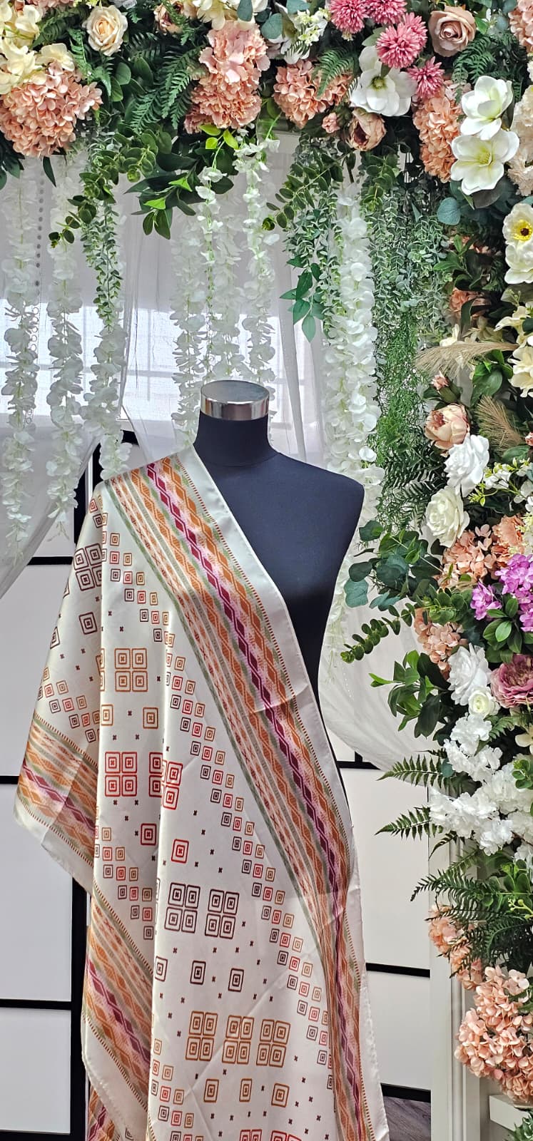 Elegant Printed scarf