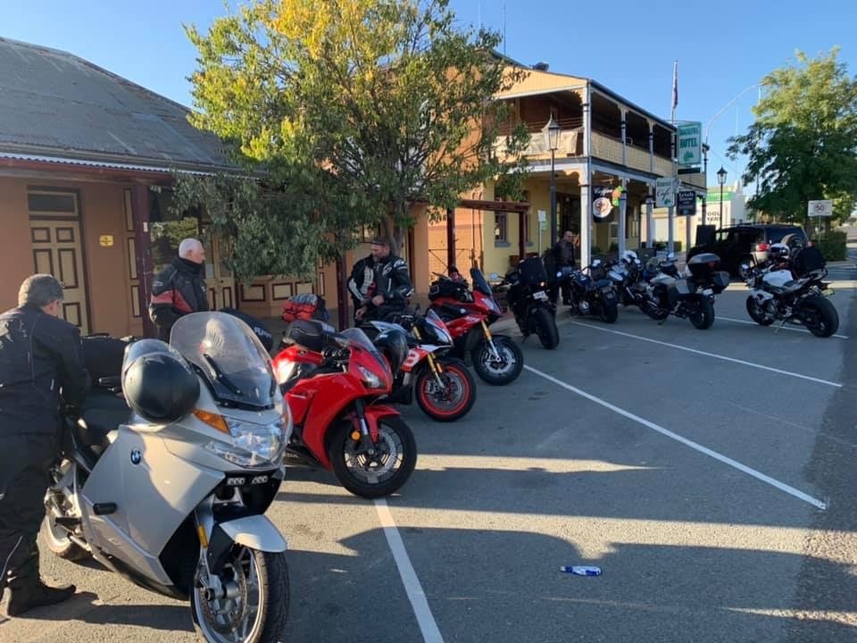 10 Day Budget friendly Sydney  opera house to Byron bay.  01/10/2026 to 11/10/2026  with or without bike included