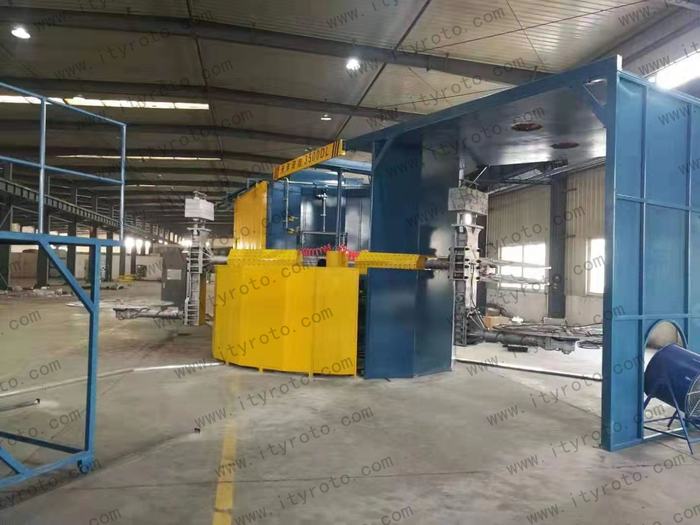 Carousel Rotomolding Machine