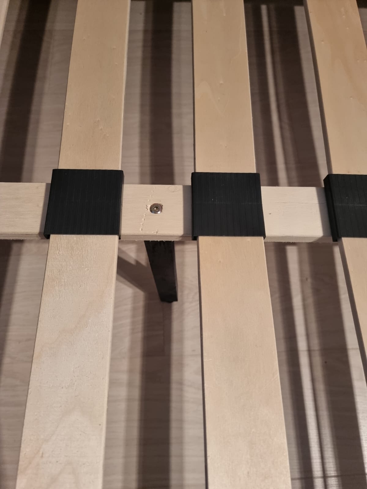 Queen Size Bed Frame 140x200 (Without Mattress)