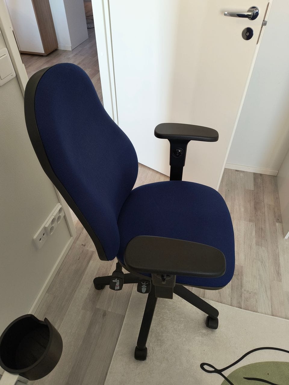 Ergonomic Office Chair