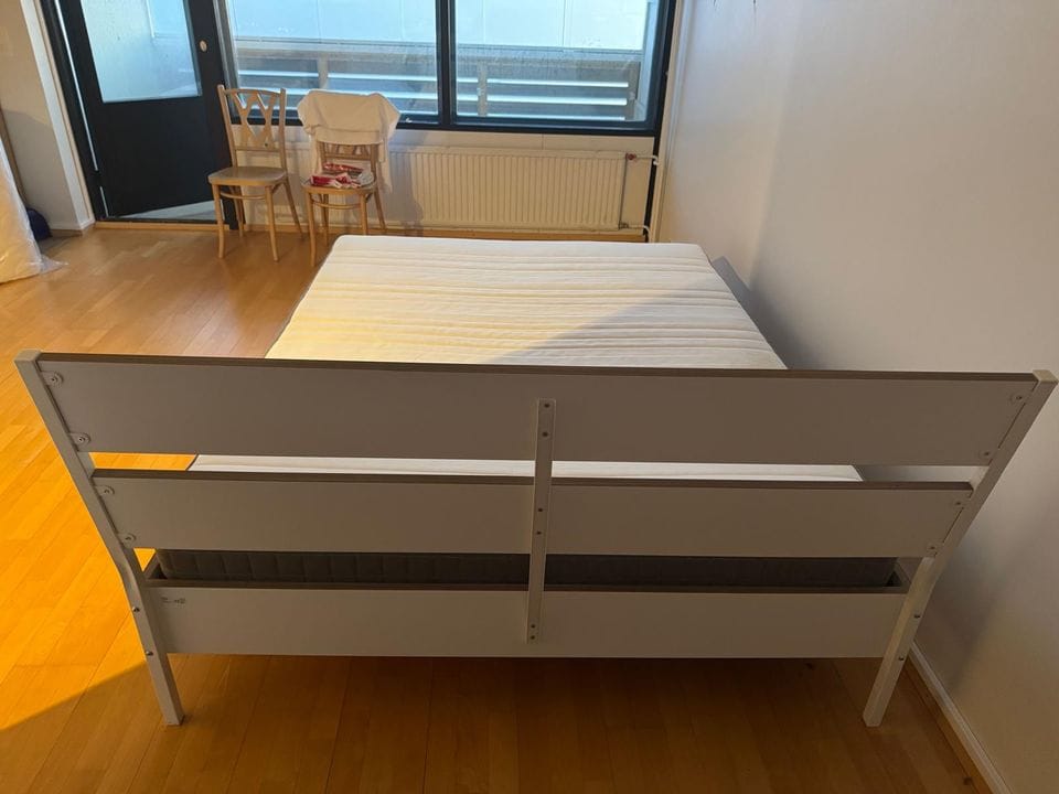 Modern White Bed Frame with Mattress 160x200