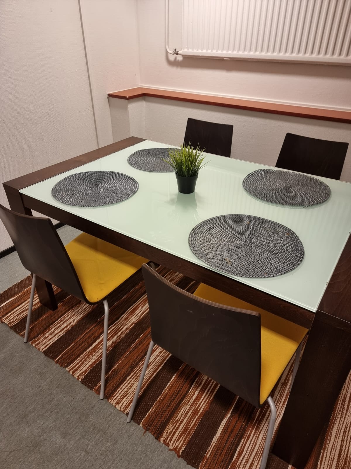Modern Dining Table Set