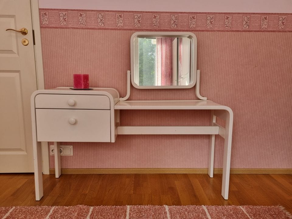 White Vanity Table with Mirror