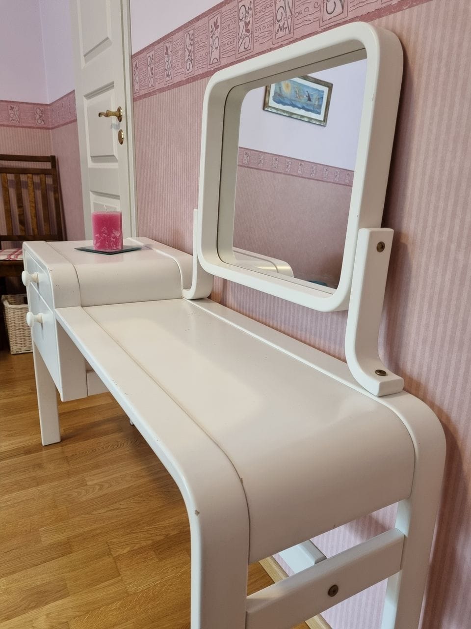 White Vanity Table with Mirror