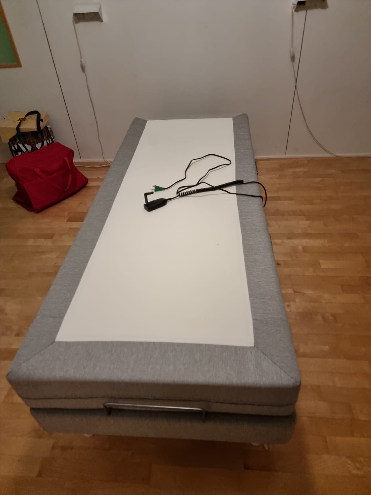 Electric Bed with Mattress 80x200