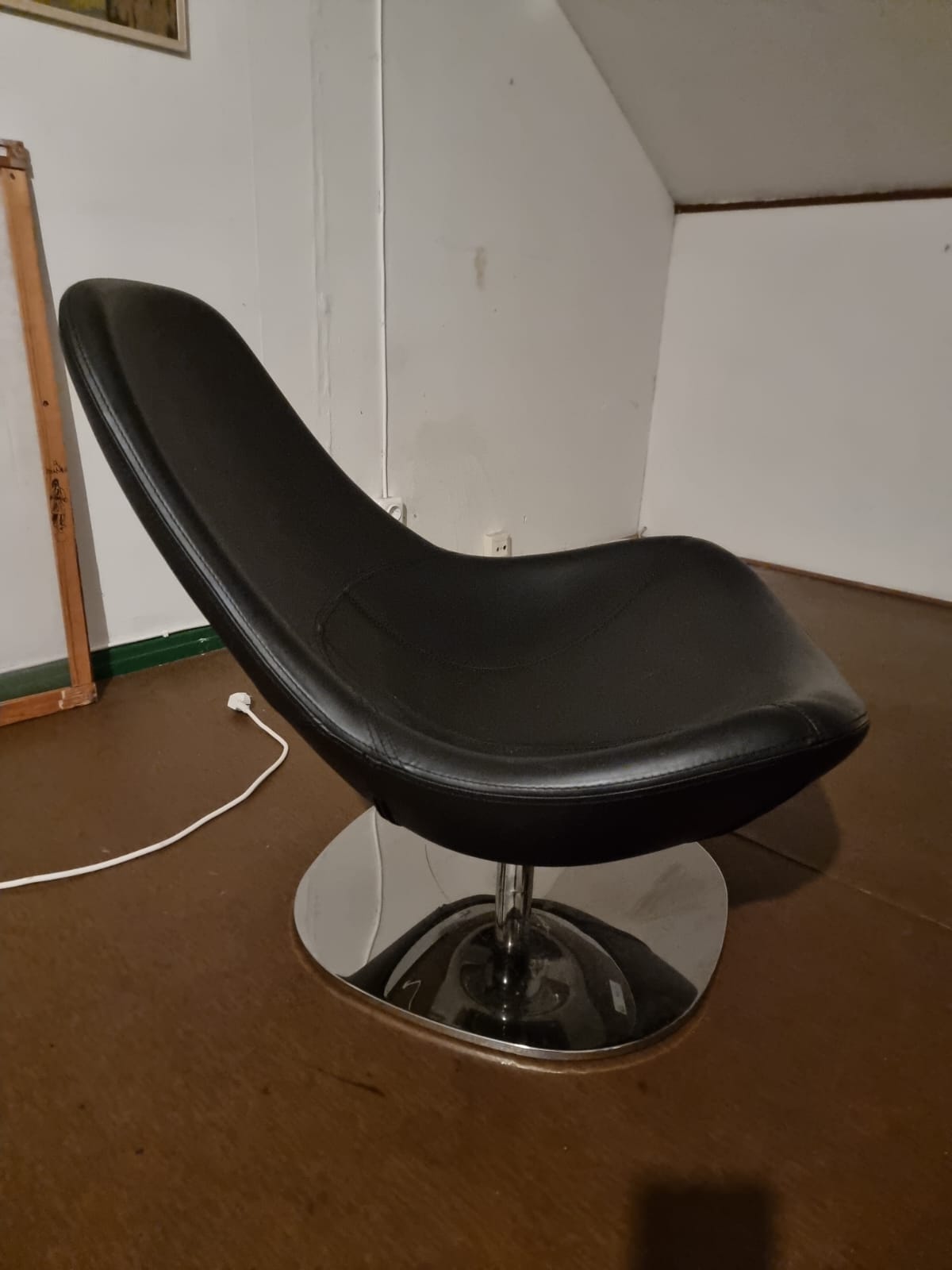 Black Swivel Chair
