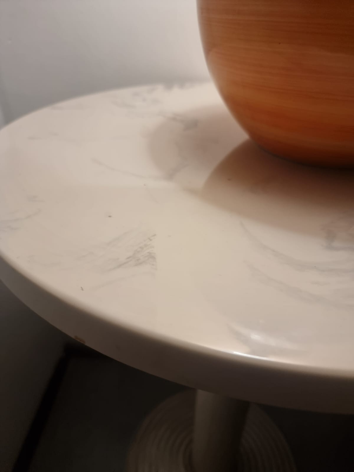 Round marble Pedestal Table