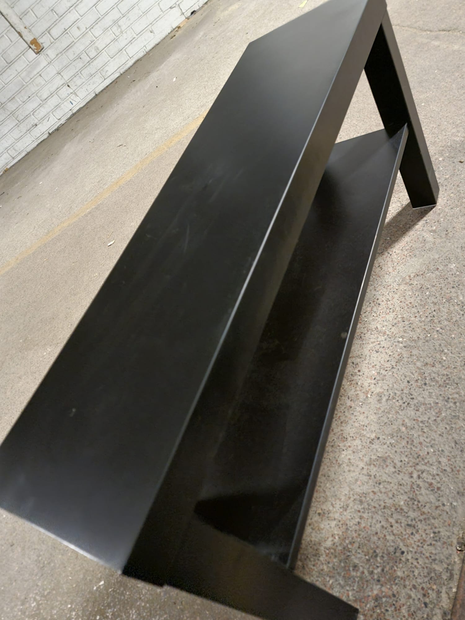 Black Wooden TV Taso