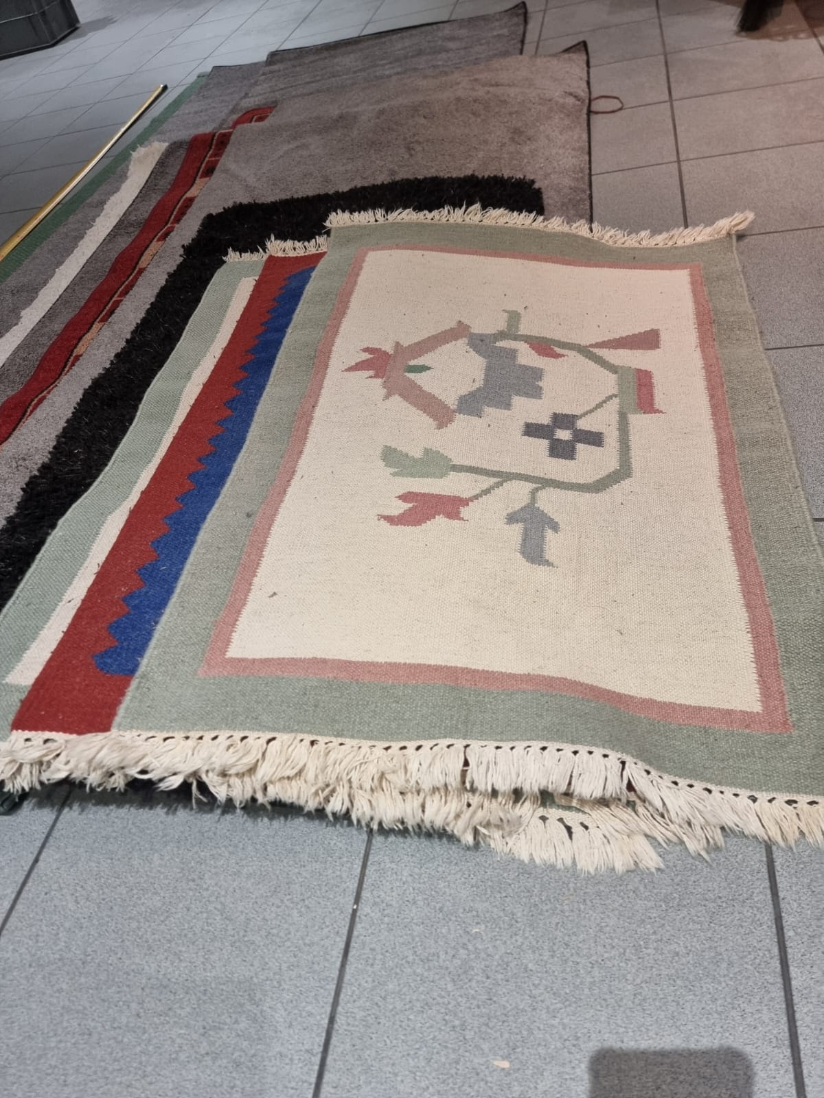 Decorative Handmade Rug 135x80