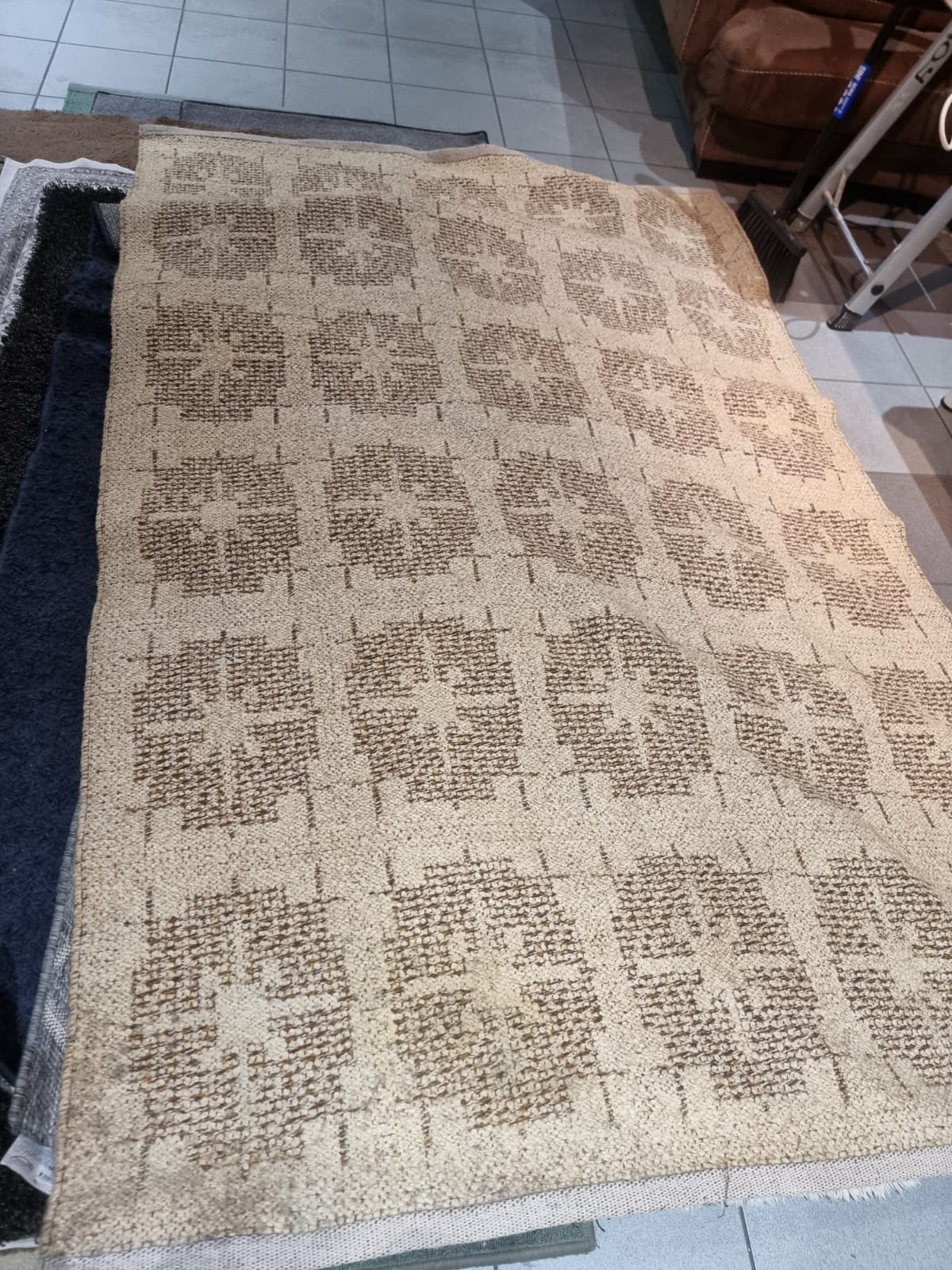 Handmade Woven Rug 240*150