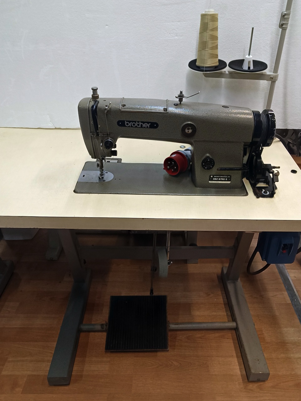 Brother DB2-B790-5 industrial sewing machine