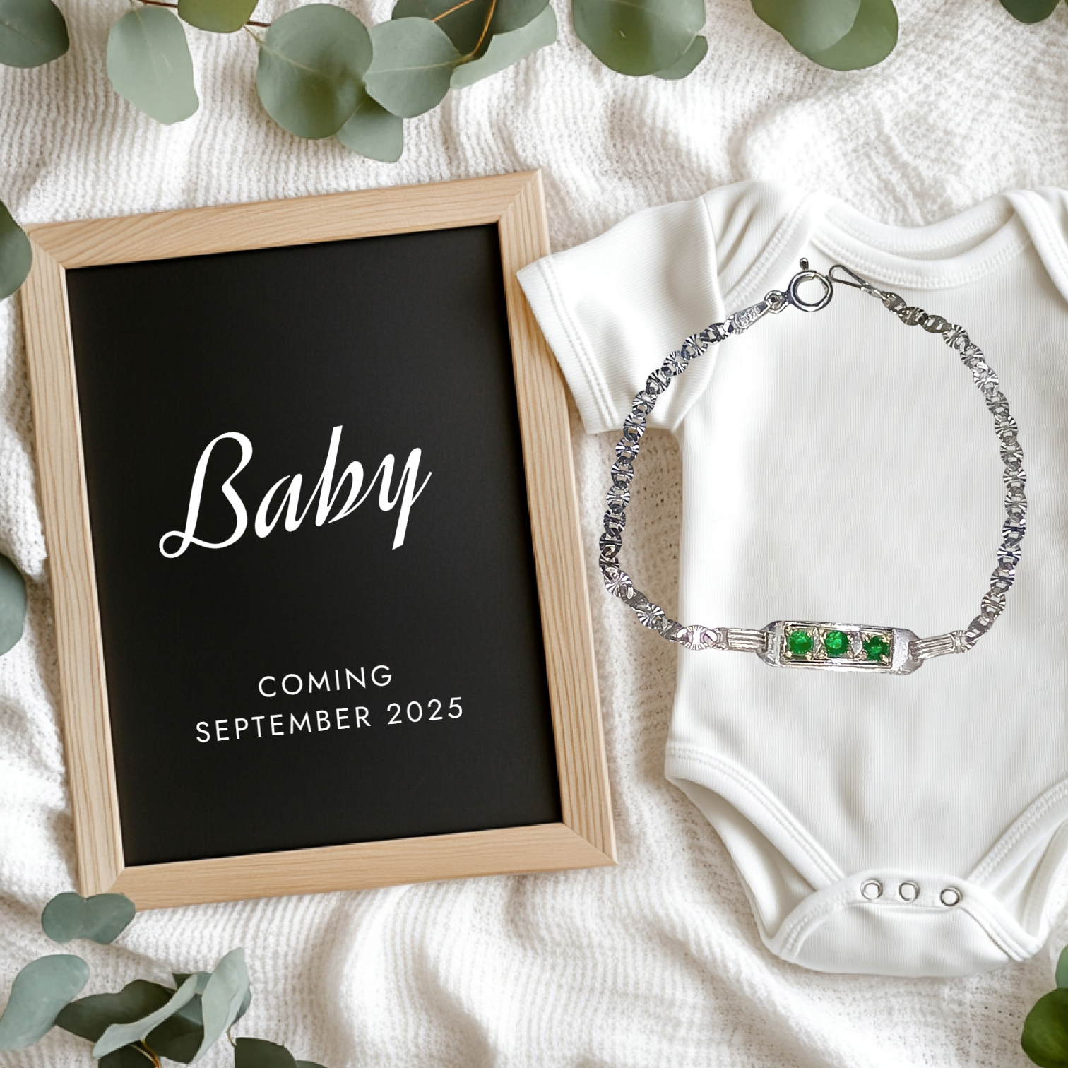 Brazalete de plata ley 925 con Esmeraldas Naturales y zirconias para niño/a