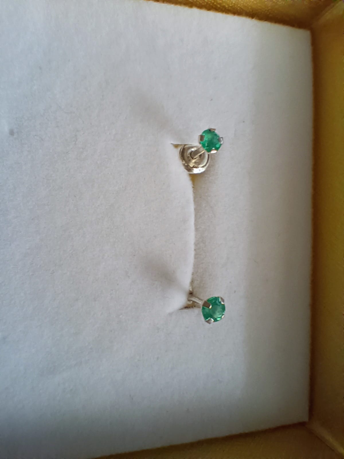 Pendientes de plata ley 925 con Esmeraldas Naturales (Topos/Topitos)