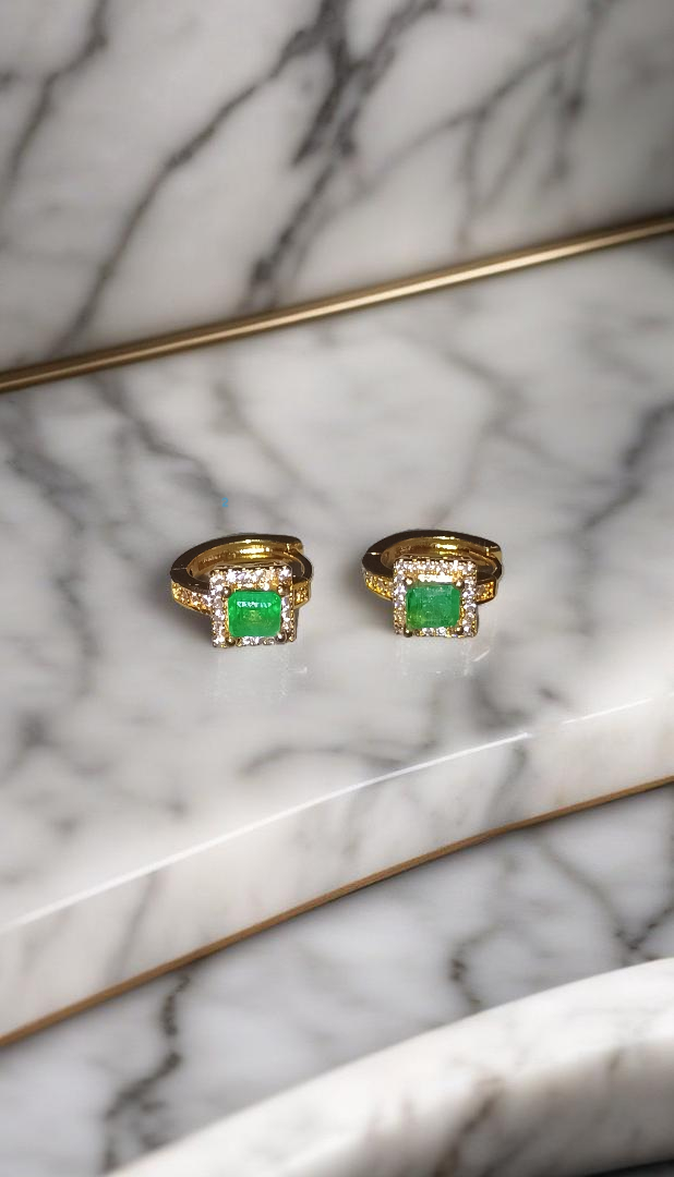 Aretes en Oro laminado 18k con Esmeraldas Naturales (Candongas)