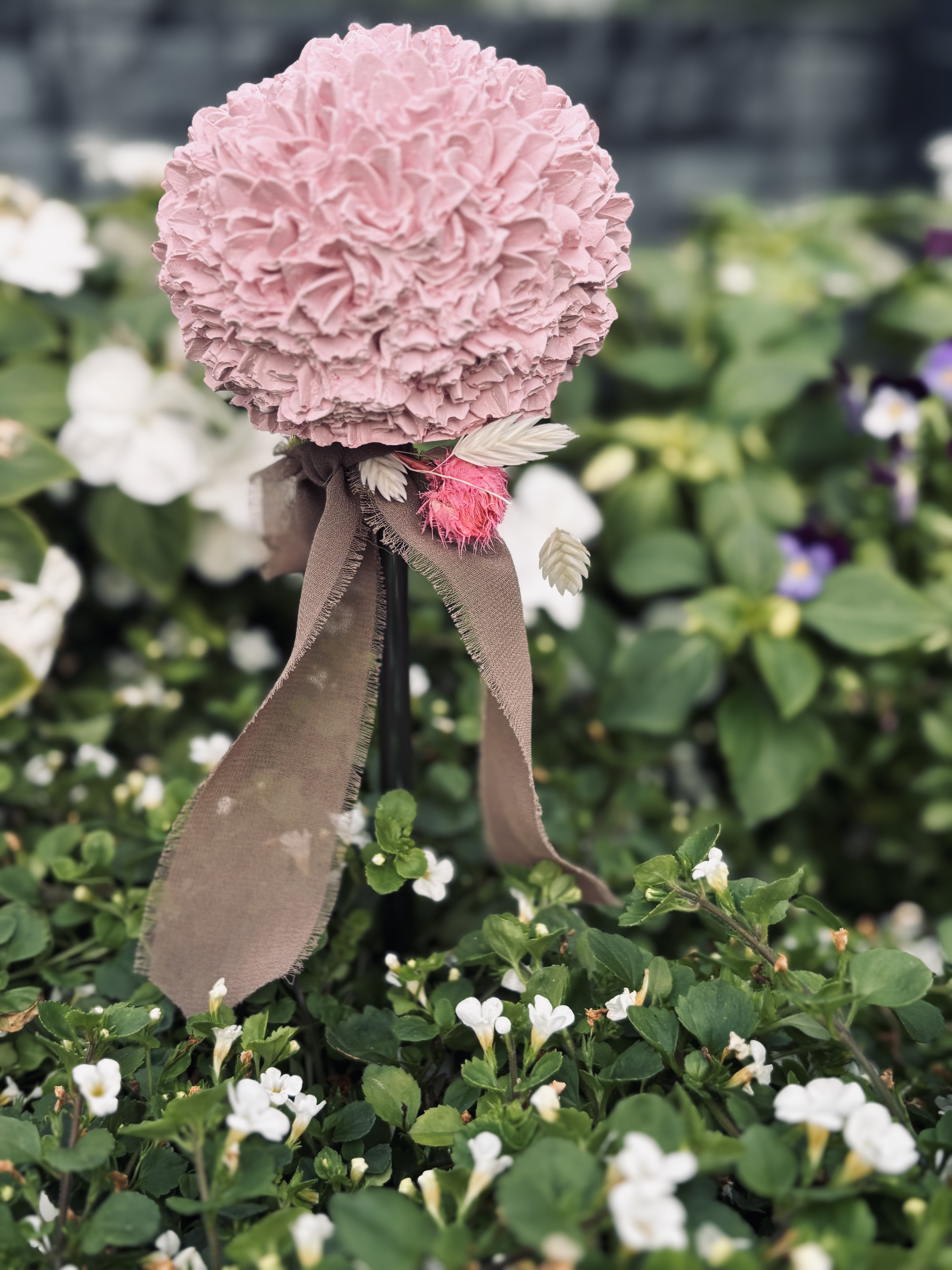 Dekorativer Blumenstab