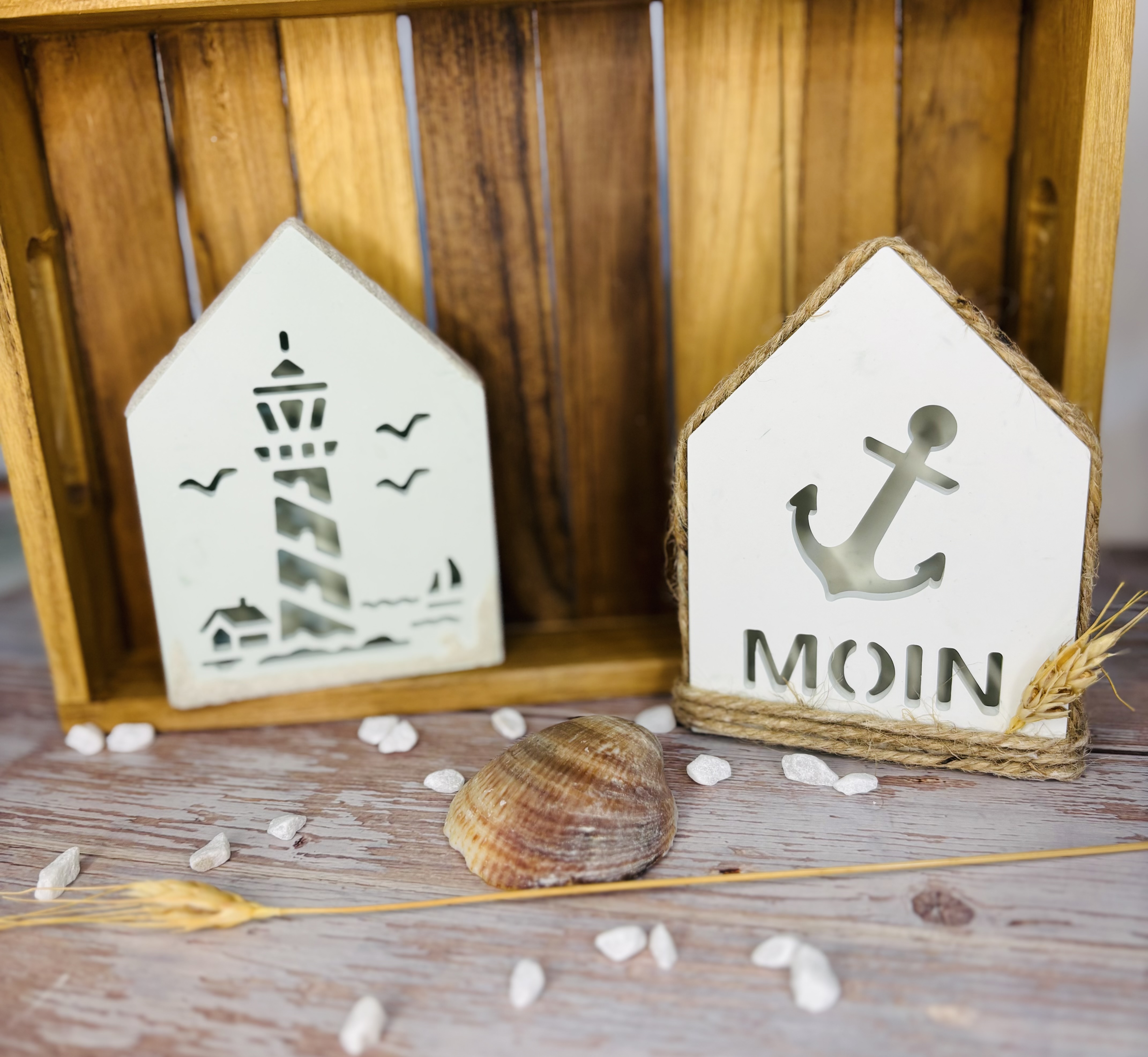 Dekoratives Leuchtturmhaus