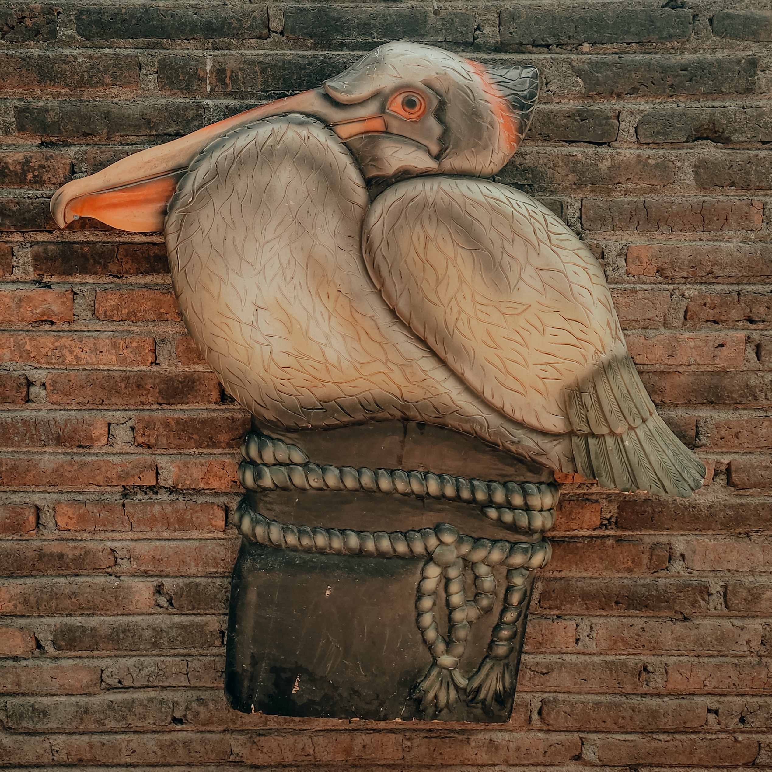 Antique Bird Statue Wall Decoration