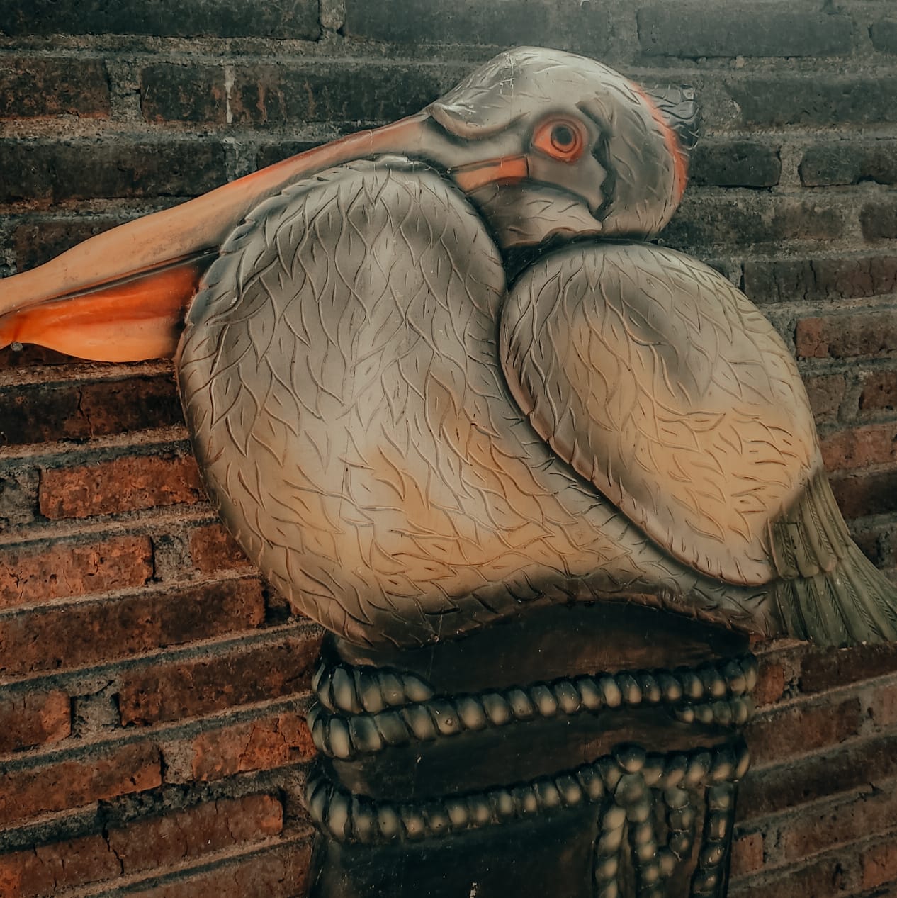 Antique Bird Statue Wall Decoration