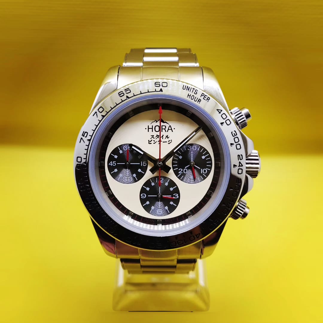 THE CHRONOGRAPH "NOVUS" VINTAGE