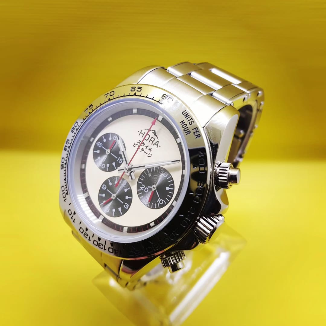 THE CHRONOGRAPH "NOVUS" VINTAGE