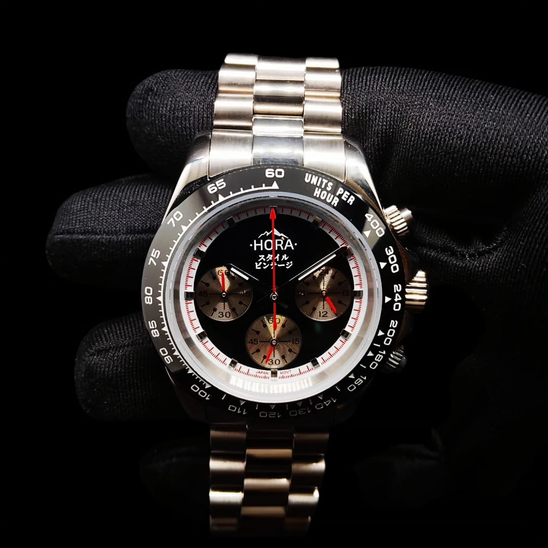 THE CHRONOGRAPH "NOVUS" VINTAGE