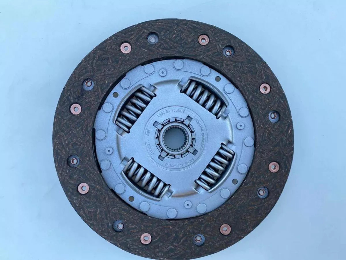 Embreagem 1.6/1.8 16v Motor E.torq Após 2011 Strada, ideia, siena, Fiat Bravo; Fiat Línea; Fiat Wekkend; Fiat Doblò; Fita Strada; 