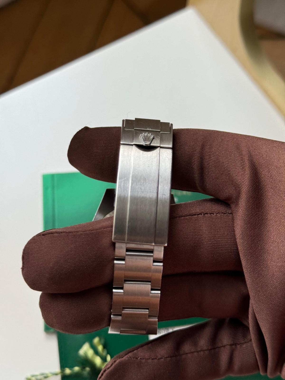 Rolex Oyster Perpetual Submariner "HULK"